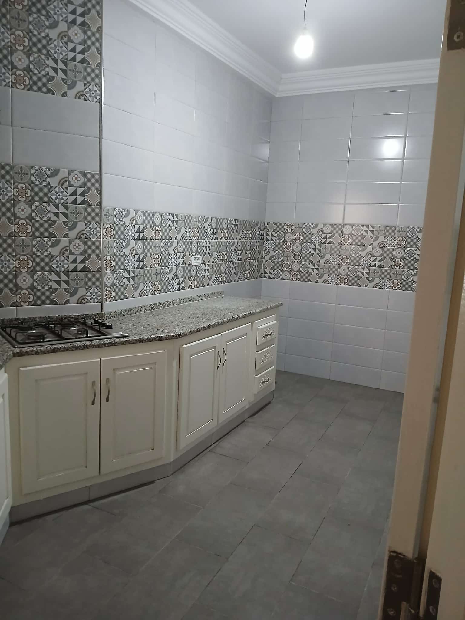 El Omrane Superieur&nbsp;Cite Ibn Khaldoun Vi&nbsp;Location&nbsp;Appart. 3 pi�ces&nbsp;Cit� ibn khaldoun