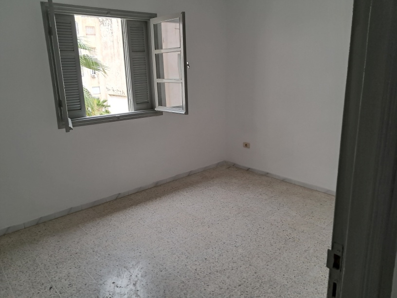 La Soukra&nbsp;Cite El Behi Ladghem&nbsp;Location&nbsp;Appart. 3 pi�ces&nbsp;S2 au deuxi�me �tage