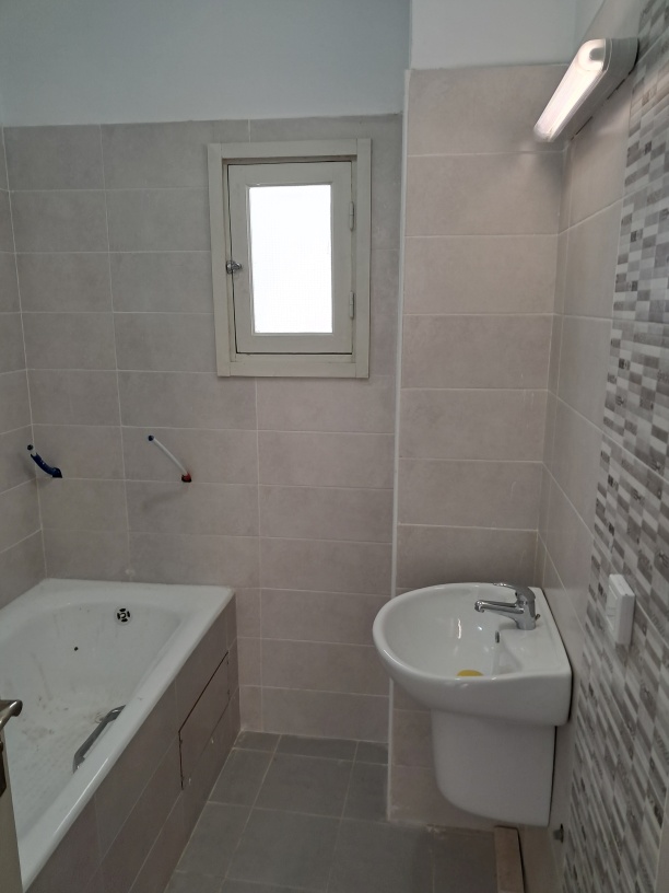 Sidi Hassine&nbsp;Sidi Hassine&nbsp;Location&nbsp;Appart. 4 pi�ces&nbsp;S3 r�s n�nuphars face station rfr bougatfa