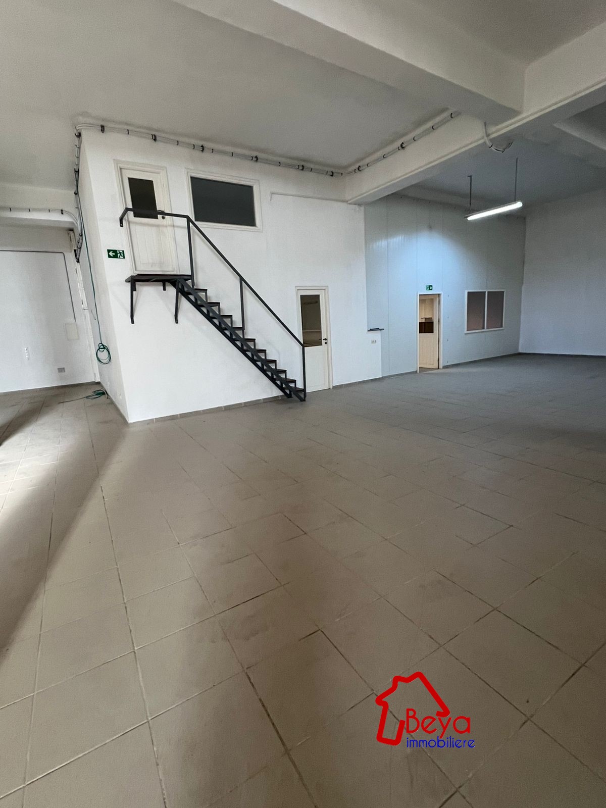 Korba&nbsp;Korba&nbsp;Bureaux & Commerces&nbsp;Surfaces&nbsp;Usine avec administration