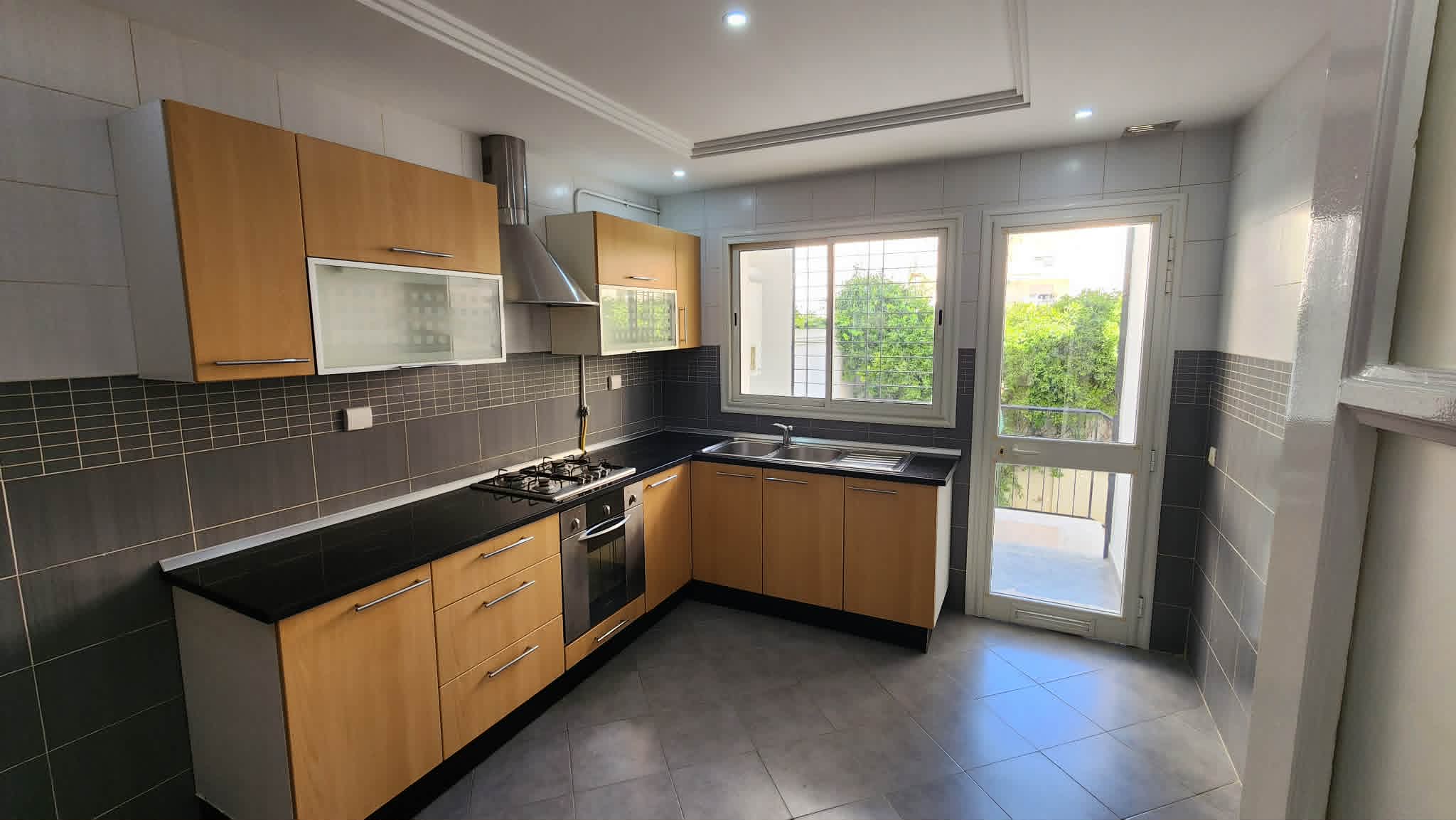 Ain Zaghouan&nbsp;Ain Zaghouan&nbsp;Location&nbsp;Appart. 2 pi�ces&nbsp;Appart s2 avec jardin � jardins de carthage