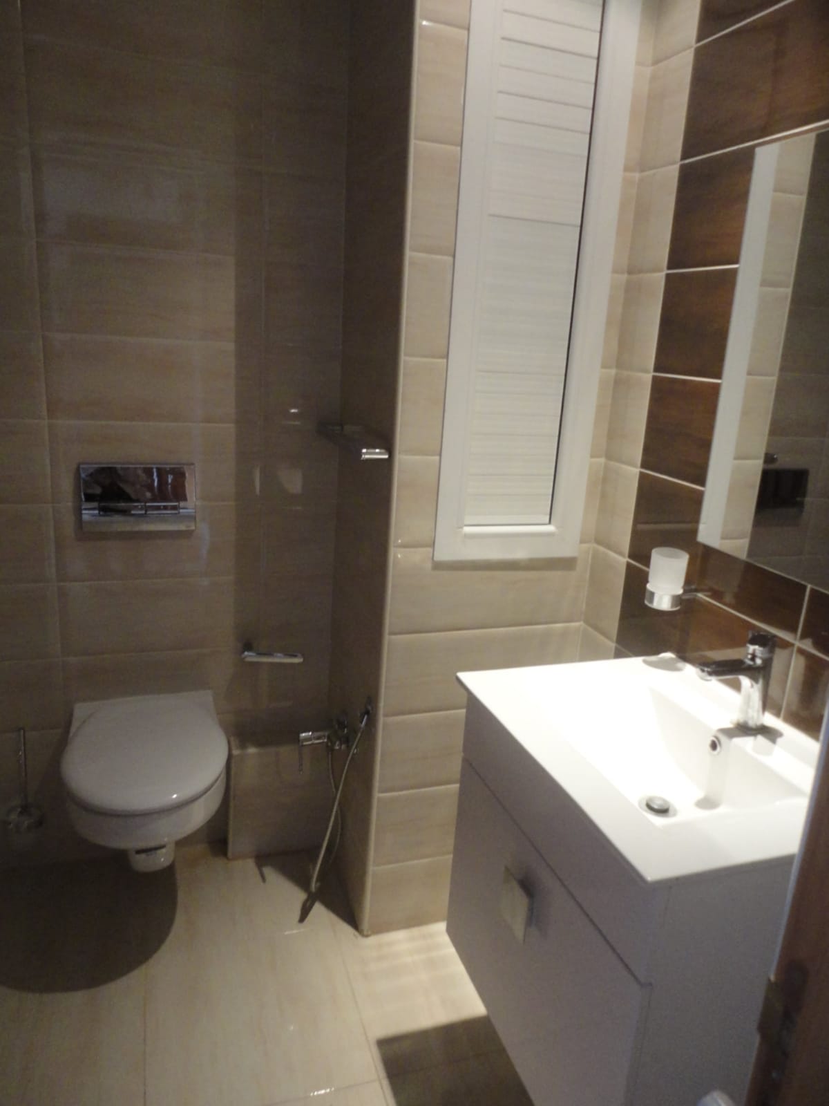 Ariana Ville&nbsp;Cite Ennasr 2&nbsp;Location&nbsp;Appart. 2 pi�ces&nbsp;S plus 1 a ennasr 2 wb4440