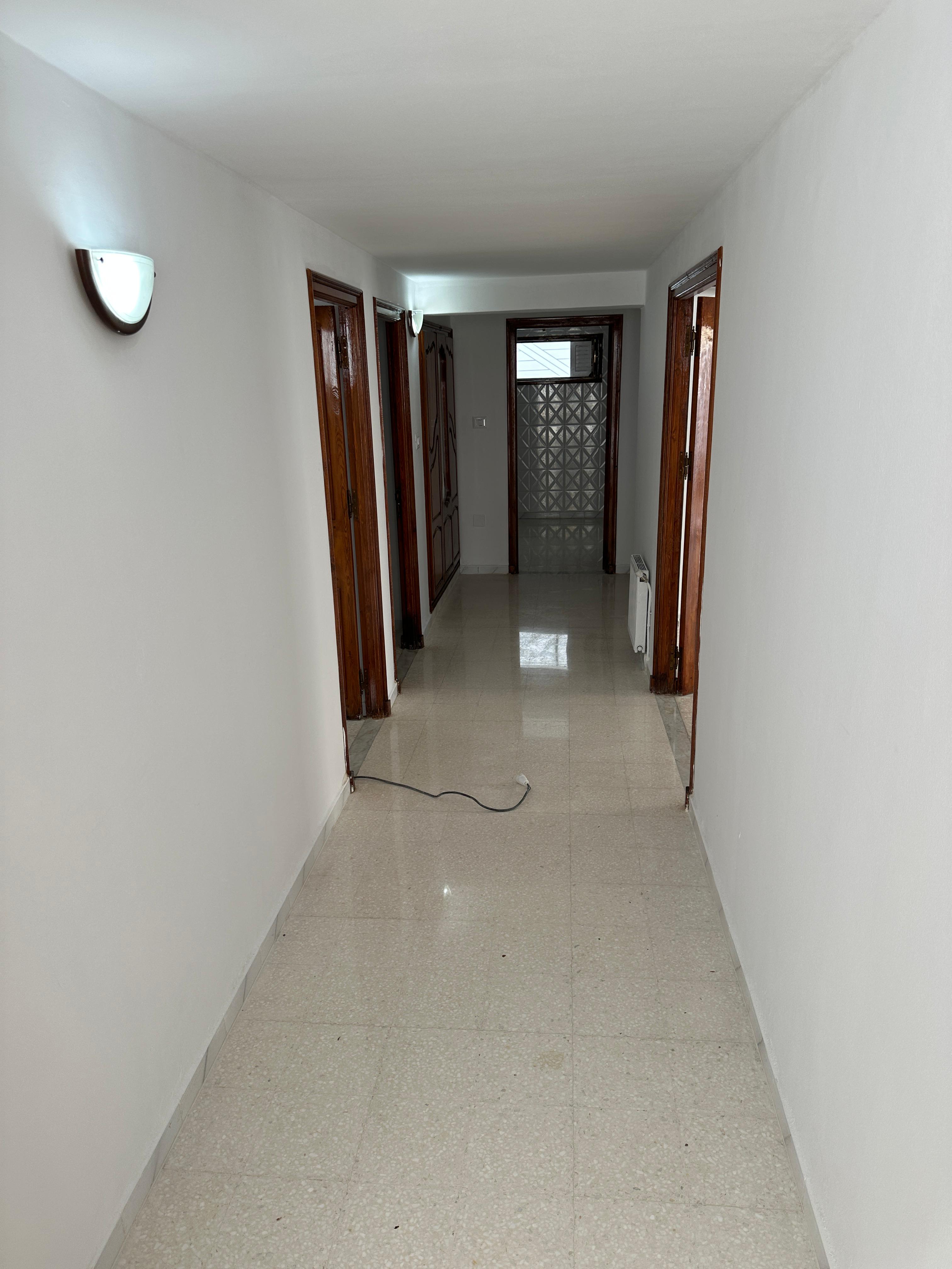 Ariana Ville&nbsp;Cite Ennasr 2&nbsp;Location&nbsp;Maisons&nbsp;Etage de villa s2 a ennasr 2 wb4447