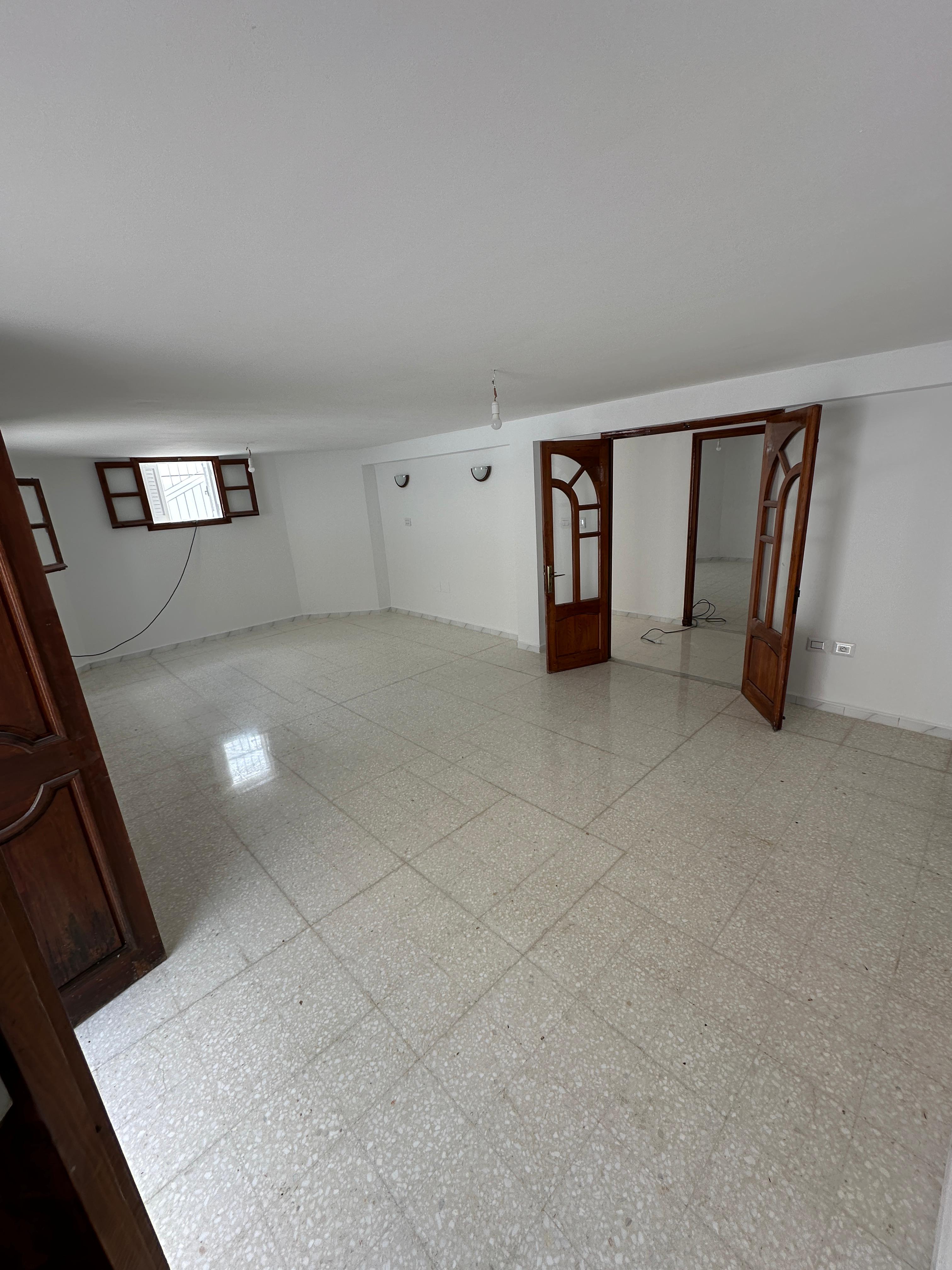 Ariana Ville&nbsp;Cite Ennasr 2&nbsp;Location&nbsp;Maisons&nbsp;Etage de villa s2 a ennasr 2 wb4447