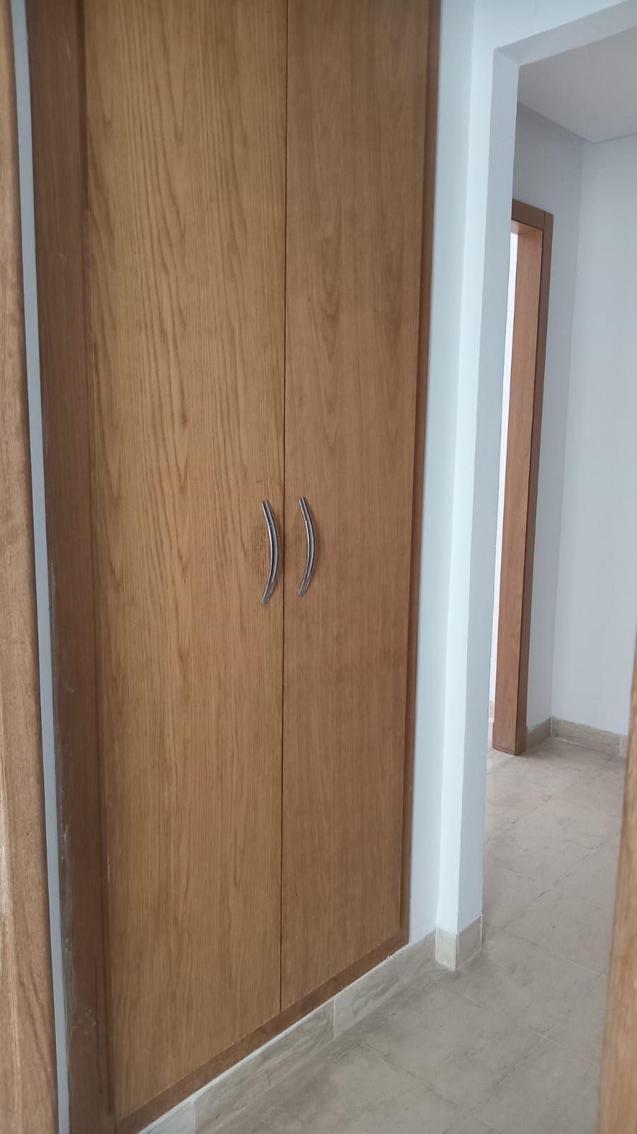 Ain Zaghouan&nbsp;Ain Zaghouan&nbsp;Location&nbsp;Appart. 2 pi�ces&nbsp;S plus un cuisine ind�p � l'aouina