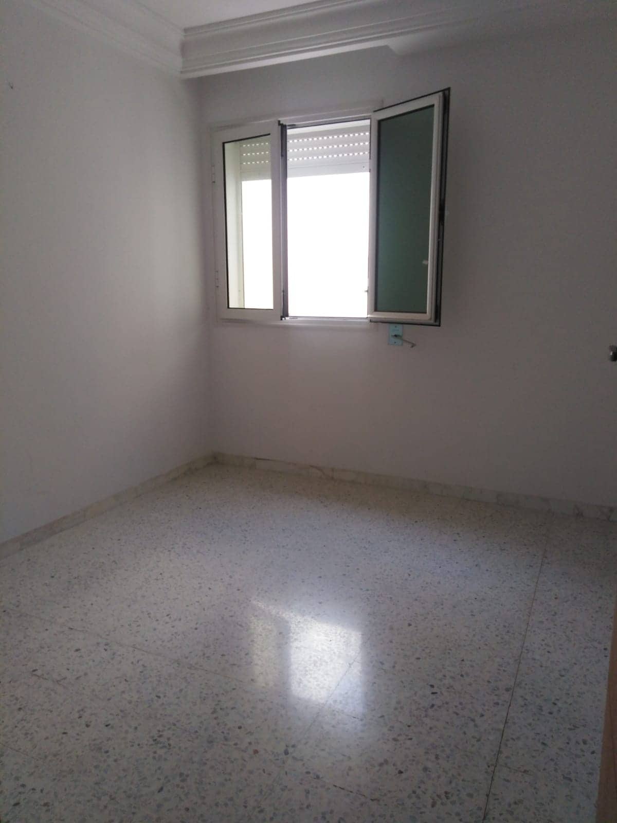 Ain Zaghouan&nbsp;Ain Zaghouan&nbsp;Vente&nbsp;Appart. 3 pi�ces&nbsp;Un s plus deux bien orient� � r�s zayatine