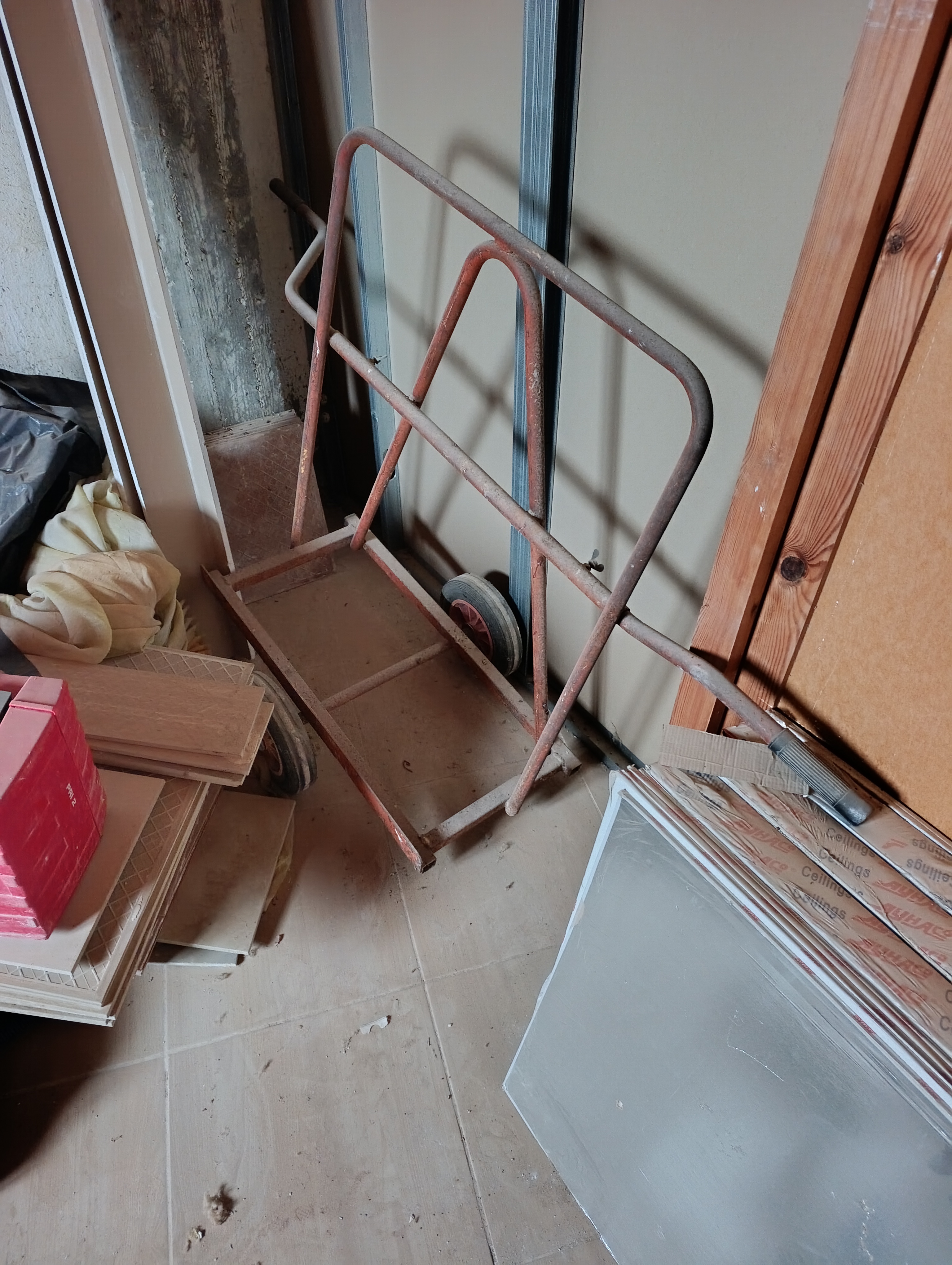 Raoued&nbsp;El Brarja&nbsp;Autre&nbsp;Autre&nbsp;Chariot pour marbrier plaquiste