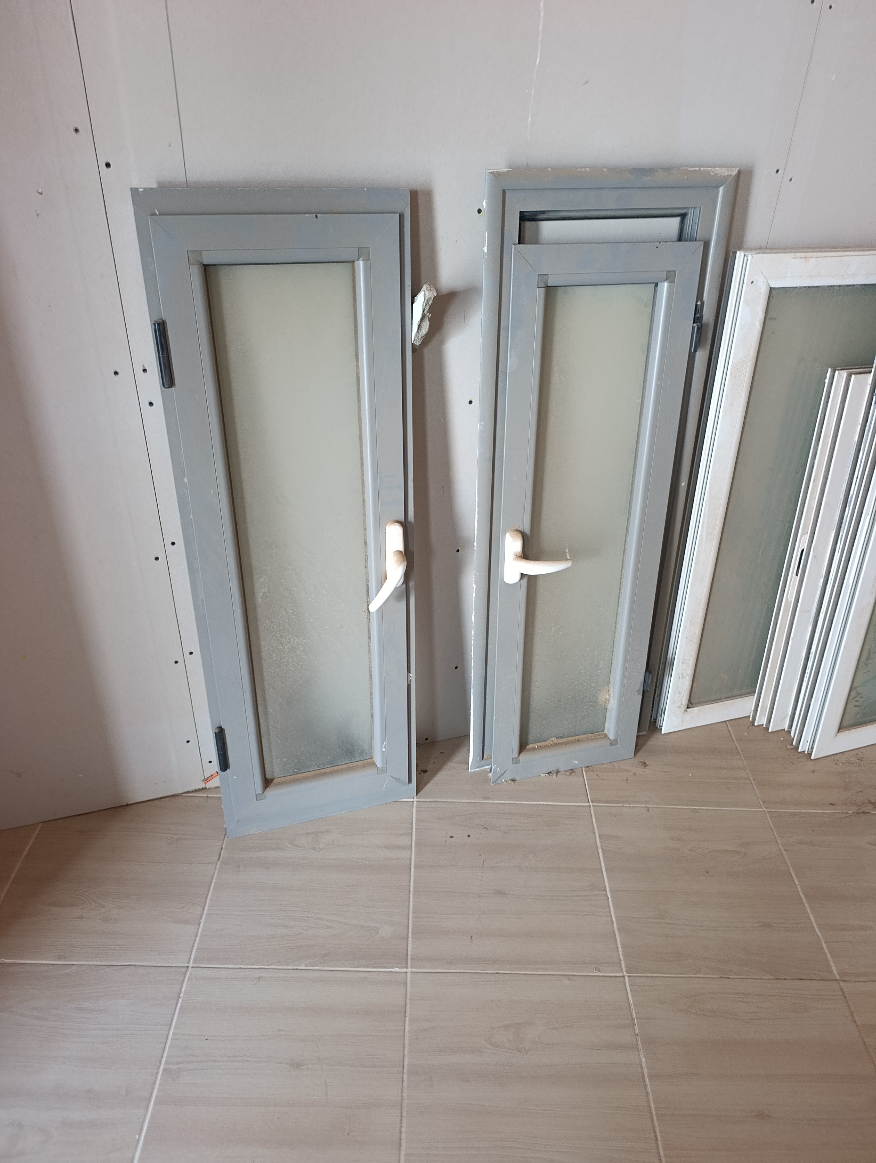 Raoued&nbsp;El Brarja&nbsp;Autre&nbsp;Autre&nbsp;4 fen�tres coulissantes