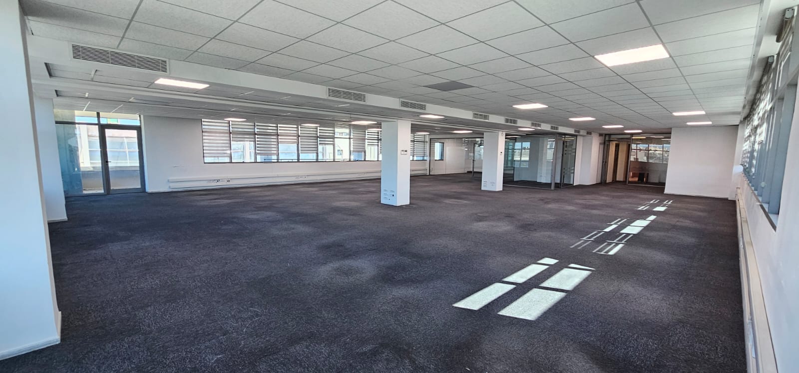 La Marsa&nbsp;Berge Du Lac&nbsp;Bureaux & Commerces&nbsp;Bureau&nbsp;Bureau haut standing au lac 2