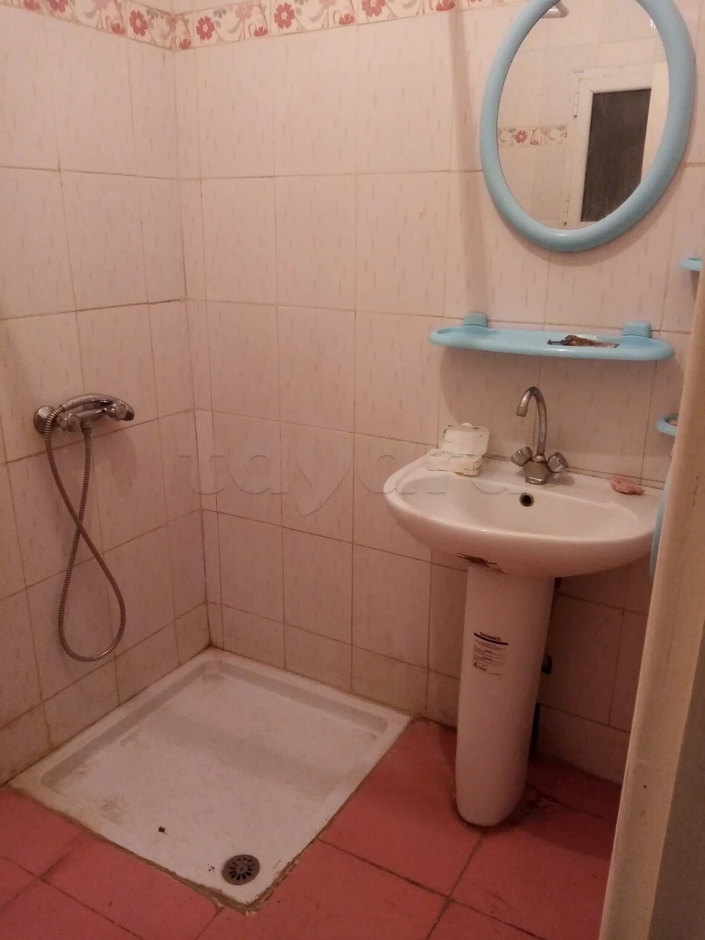 Le Bardo&nbsp;Khaznadar&nbsp;Location&nbsp;Appart. 3 pi�ces&nbsp;1er �tage d'un immeuble de rdc et 2 �tages