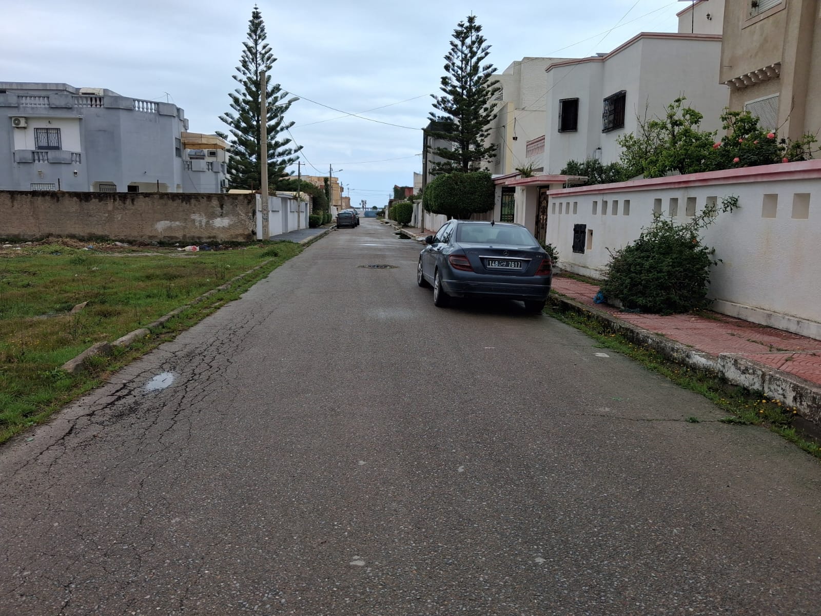 Hammam Chatt&nbsp;Hammam Chatt&nbsp;Terrain&nbsp;Terrain nu&nbsp;Gps terrain  hnia vibilis� avec titre foncier