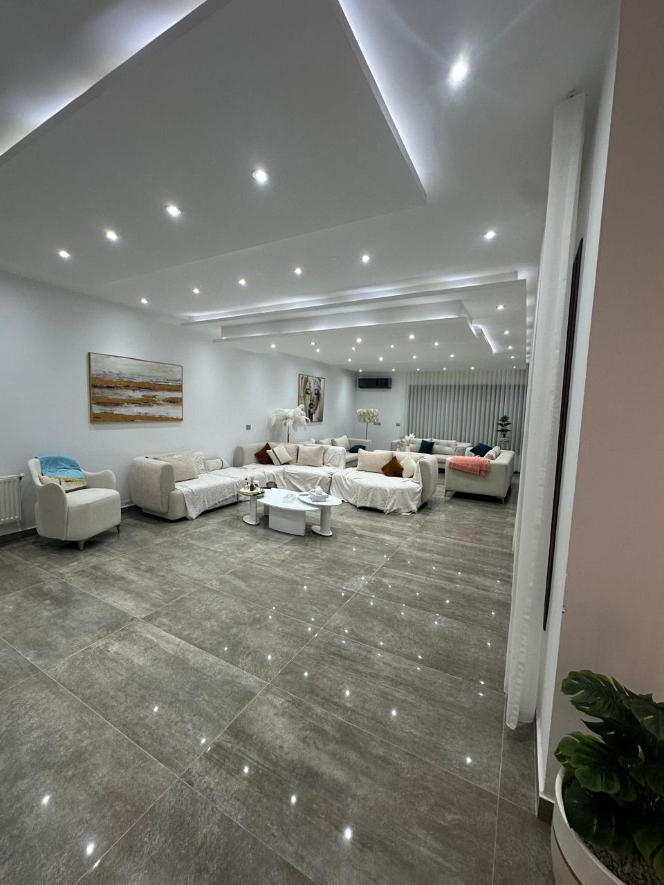 Mornag&nbsp;Mornag&nbsp;Vente&nbsp;Maisons&nbsp;Villa de haut standing 1000m2