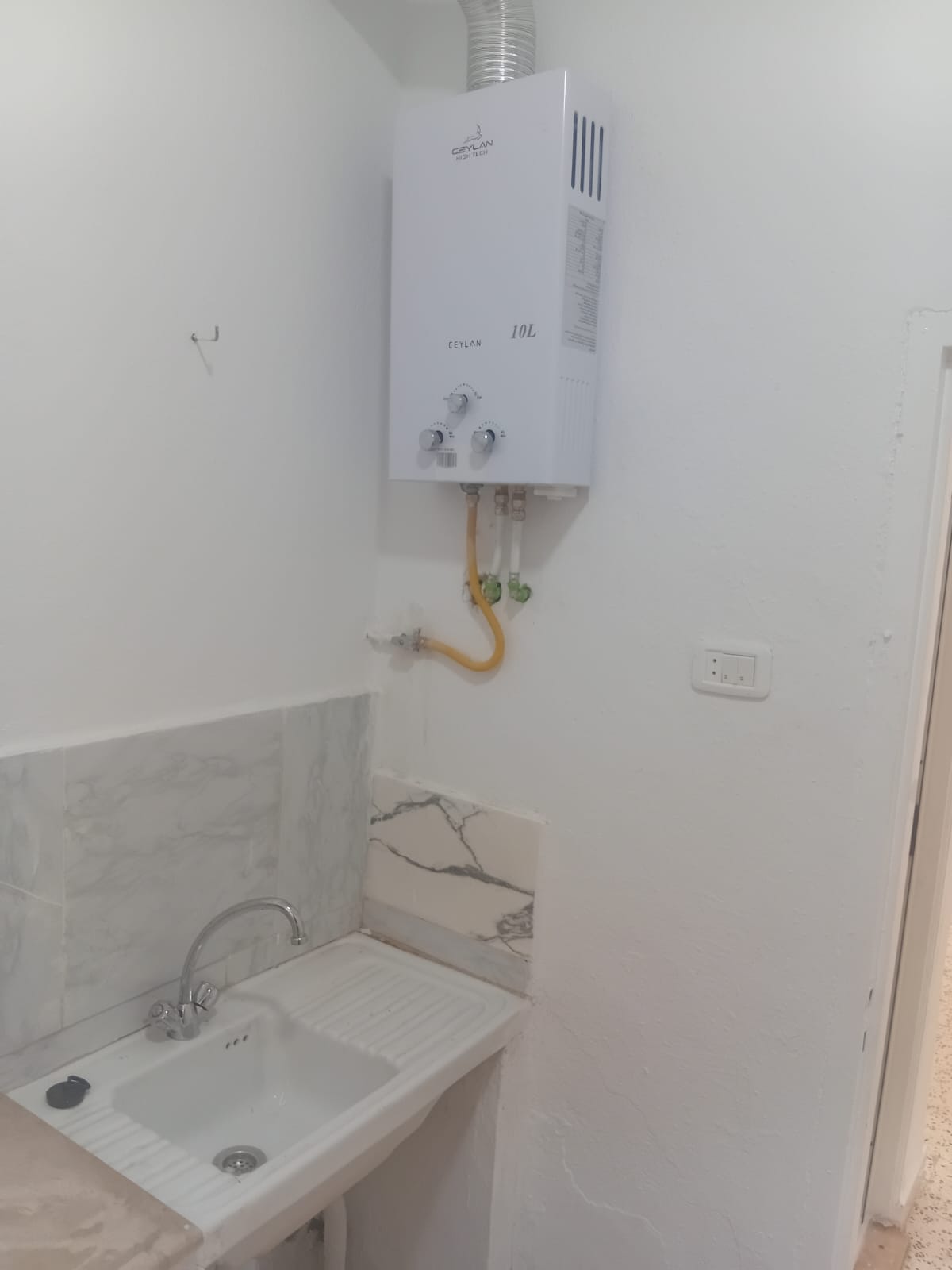 El Mourouj&nbsp;El Mourouj&nbsp;Location&nbsp;Appart. 1 pi�ce&nbsp;Studio ind�pendant au mourouj 2