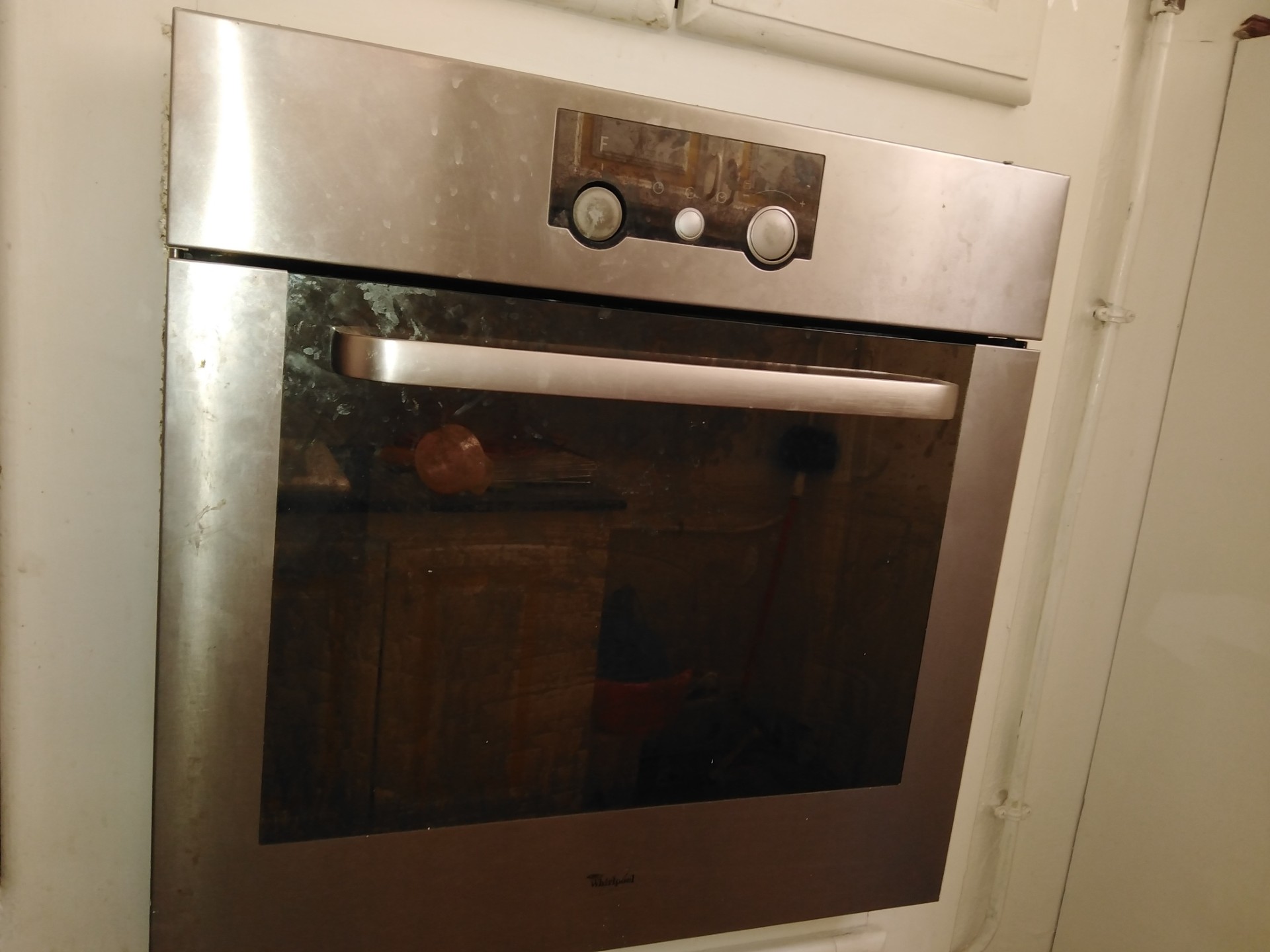 La Marsa&nbsp;Marsa Safsaf&nbsp;Four encastrable&nbsp;Autre&nbsp;Un four encastrable et une plaque de cuisson