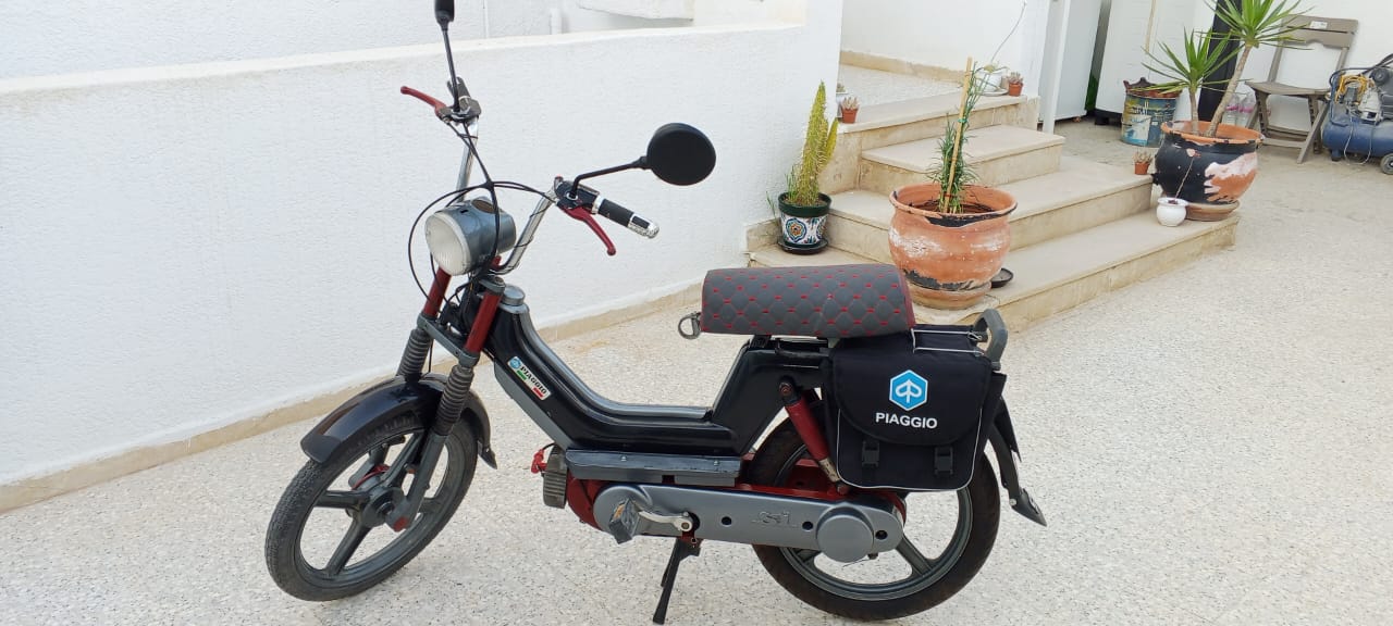 La Soukra&nbsp;Borj Louzir&nbsp;Piaggio&nbsp;Piaggio&nbsp;Deux motos piaggio si et yamaha tmax 125