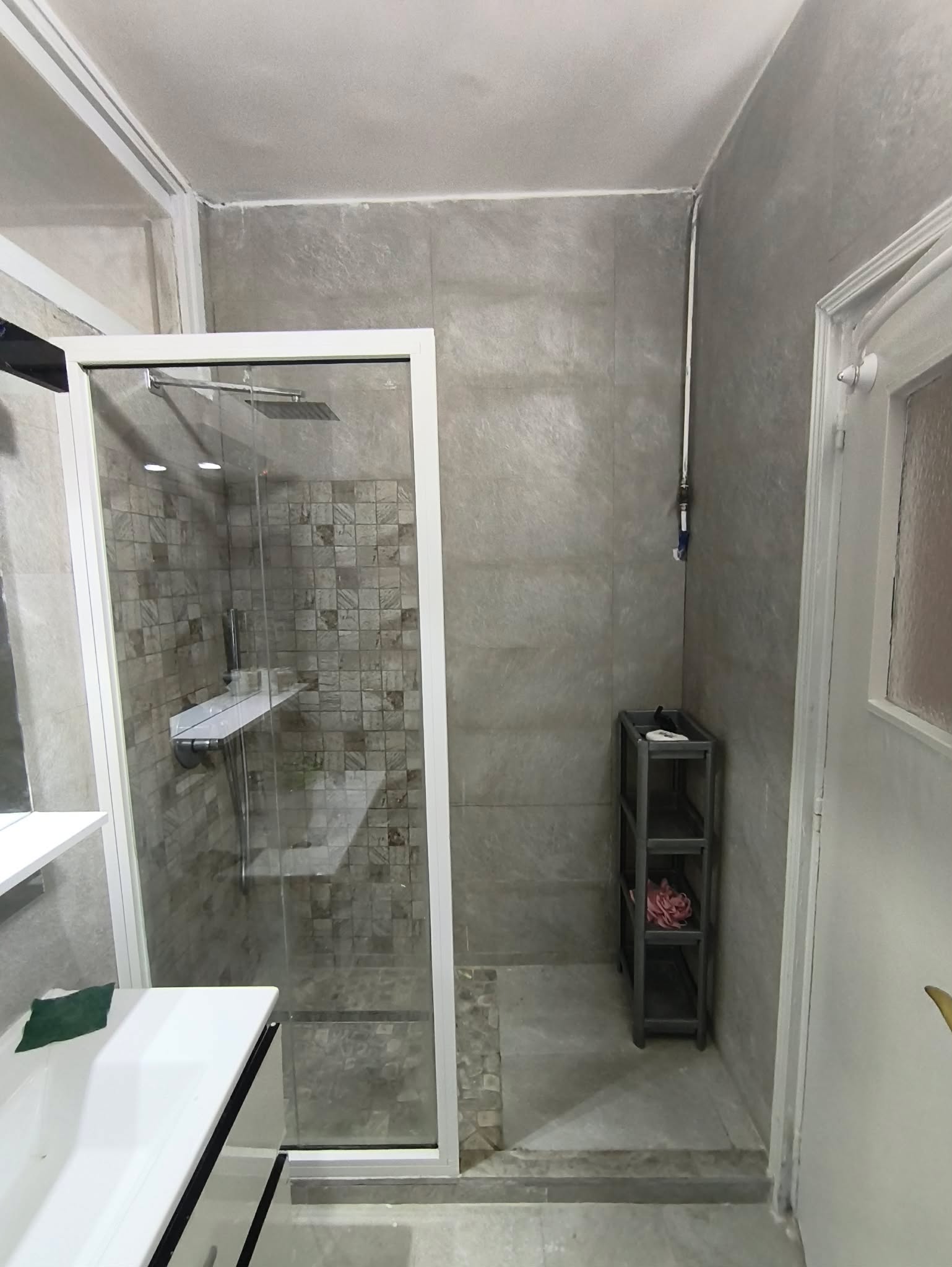 El Menzah&nbsp;El Menzah 1&nbsp;Location&nbsp;Appart. 4 pi�ces&nbsp;S3 meuble avec jardin a el menzah 1