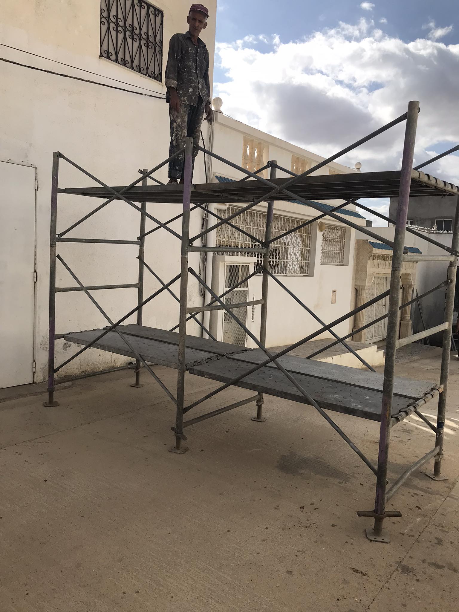 Ben Arous&nbsp;Ben Arous Sud&nbsp;Autre&nbsp;Autre&nbsp;Echaffaudage metalique et galvanose