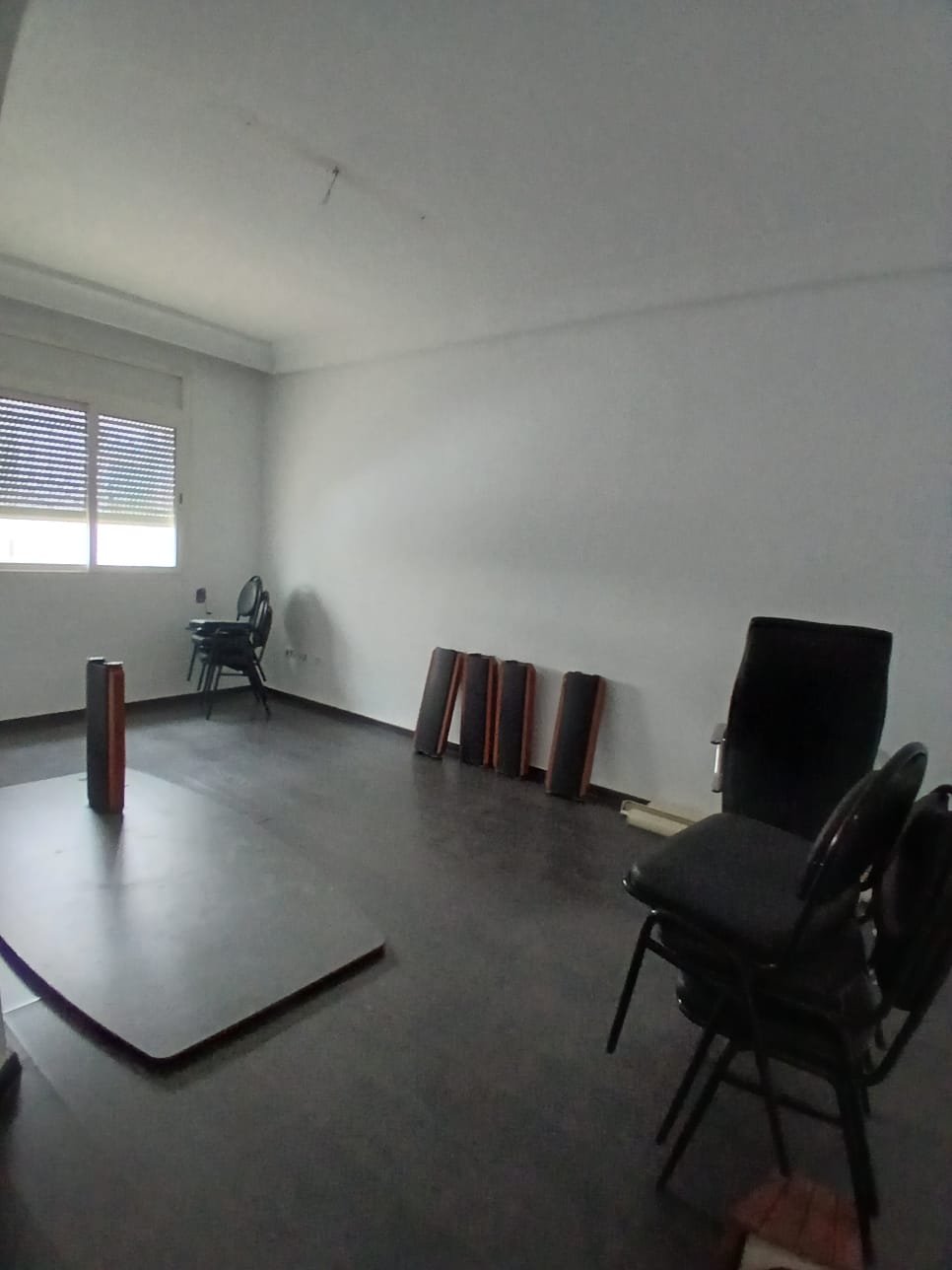 Ariana Ville&nbsp;Cite Ennasr 1&nbsp;Location&nbsp;Autre&nbsp;Appartement � usage bureautique s4 � ennasr 1