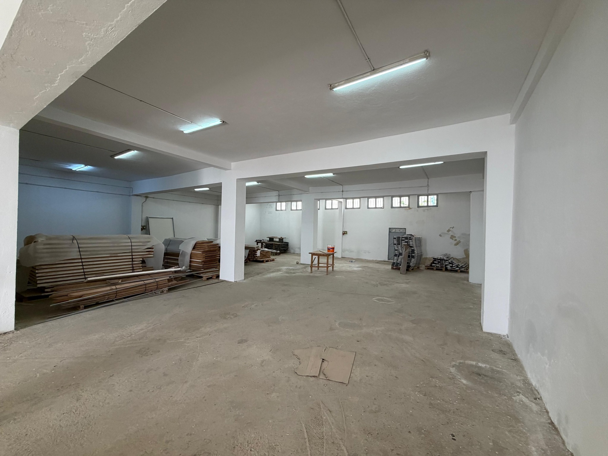 Ariana Ville&nbsp;Ariana&nbsp;Location&nbsp;Autre&nbsp;Usine � ariana  c�t� rondpoint escale