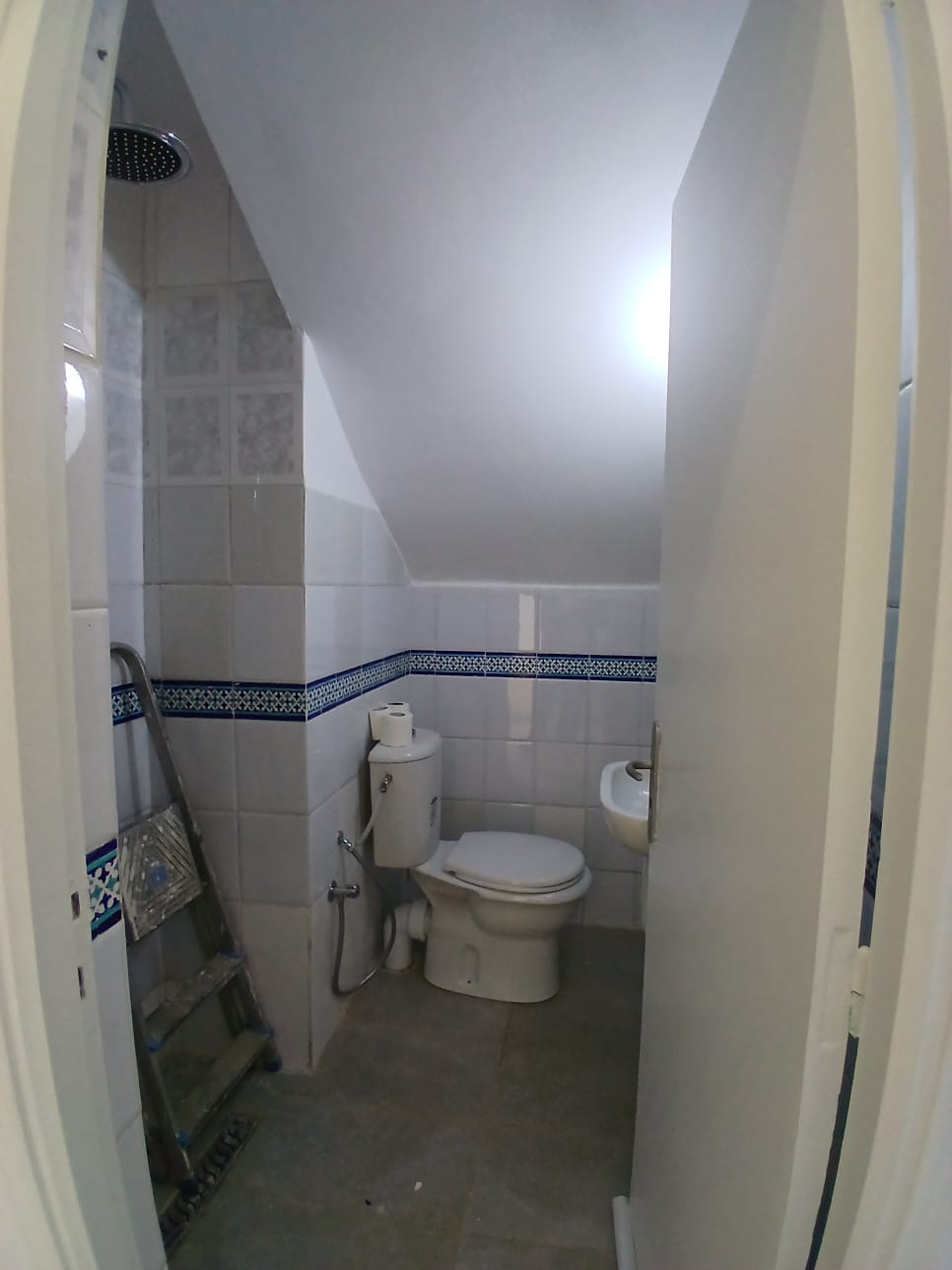 Ariana Ville&nbsp;Cite Ennasr 1&nbsp;Location&nbsp;Appart. 1 pi�ce&nbsp;Studio s0 meubl� � ennasr 1