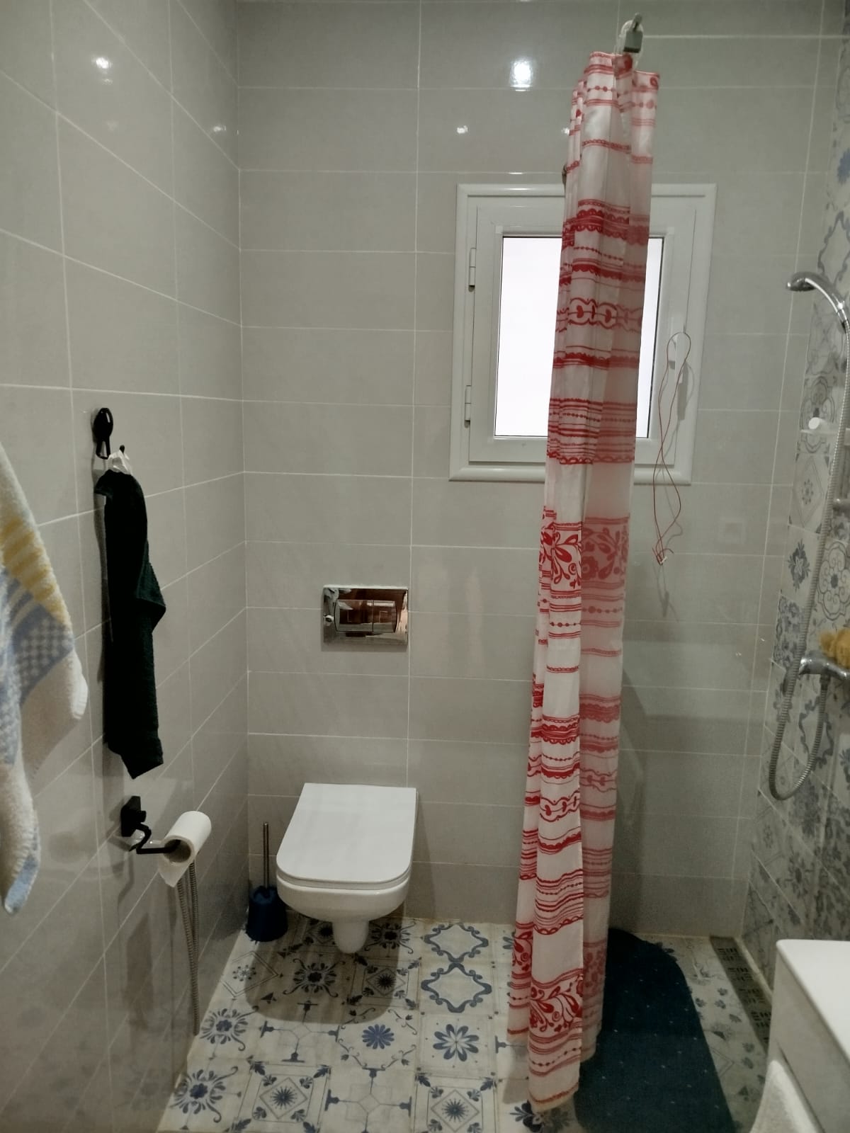 Hammam El Ghezaz&nbsp;Hammam El Ghezaz&nbsp;Location&nbsp;Appart. 3 pi�ces&nbsp;Hammam el ghezaz