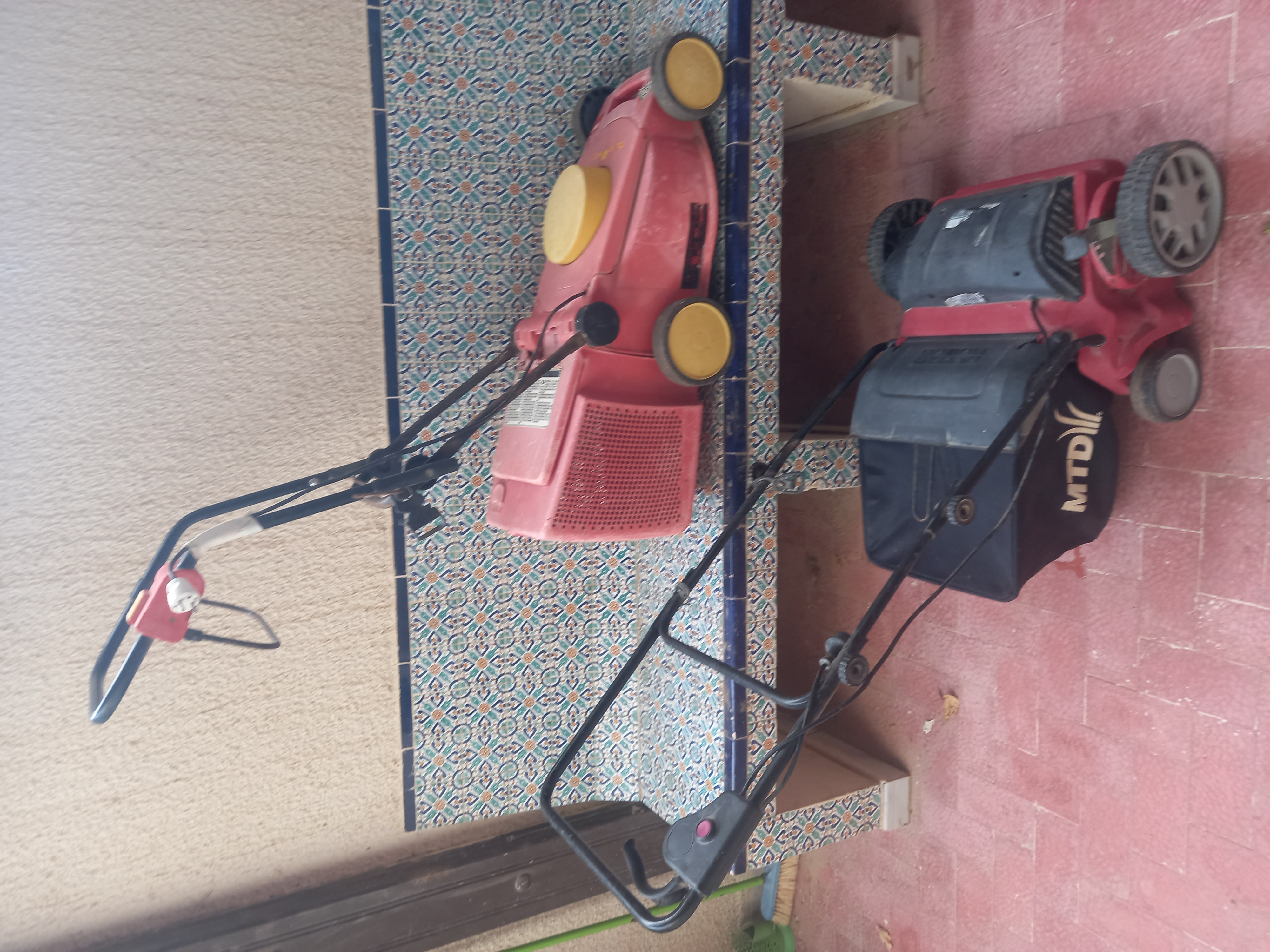 Sfax Ville&nbsp;Sfax&nbsp;Jardinage&nbsp;Autre&nbsp;Scarificateur et tendeuse