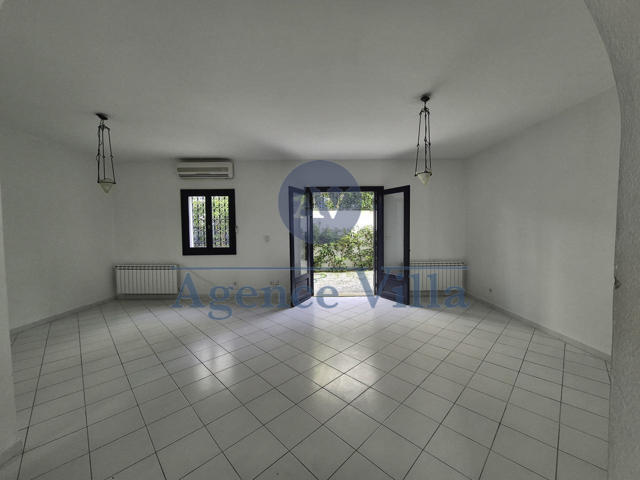 La Marsa&nbsp;Gammart&nbsp;Location&nbsp;Appart. 4 pi�ces&nbsp;Duplex s3 � golden gammarth