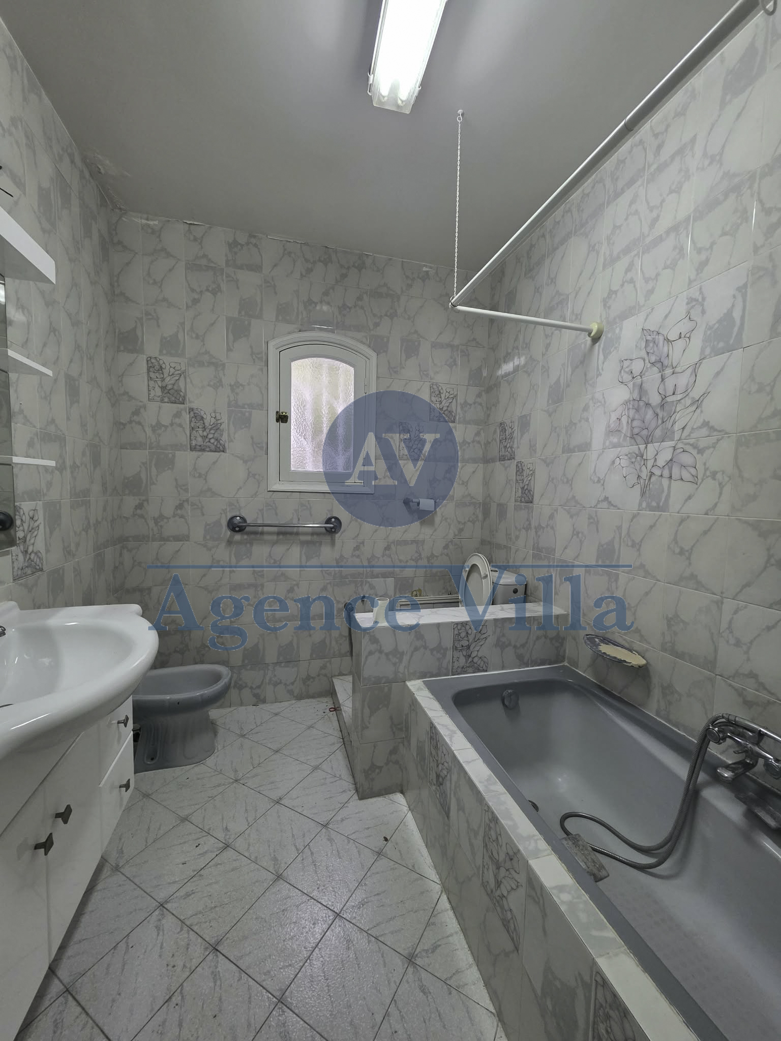 La Marsa&nbsp;Cite El Moustakbel (Sidi Daoud)&nbsp;Location&nbsp;Maisons&nbsp;Villa s7 � la marsa