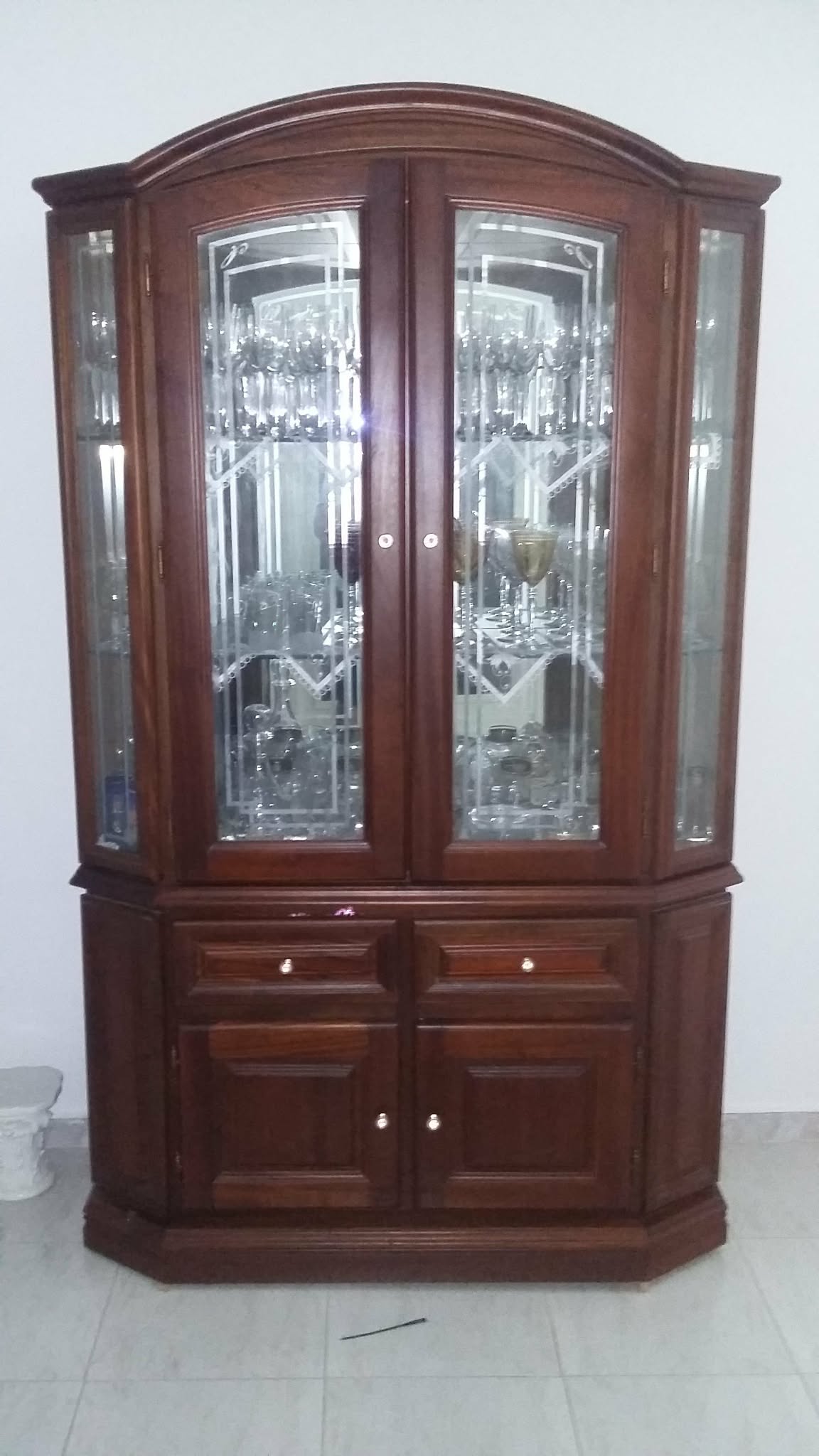 Raoued&nbsp;Cite El Ghazala 1&nbsp;Autres meubles&nbsp;Autres&nbsp;Argentiere en tr�s bonne �tat