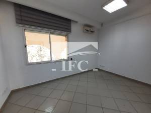 La Marsa&nbsp;Berge Du Lac&nbsp;Location&nbsp;Appart. 1 pi�ce&nbsp;Bureau en 6 espaces  150m lac 1 ref1036a