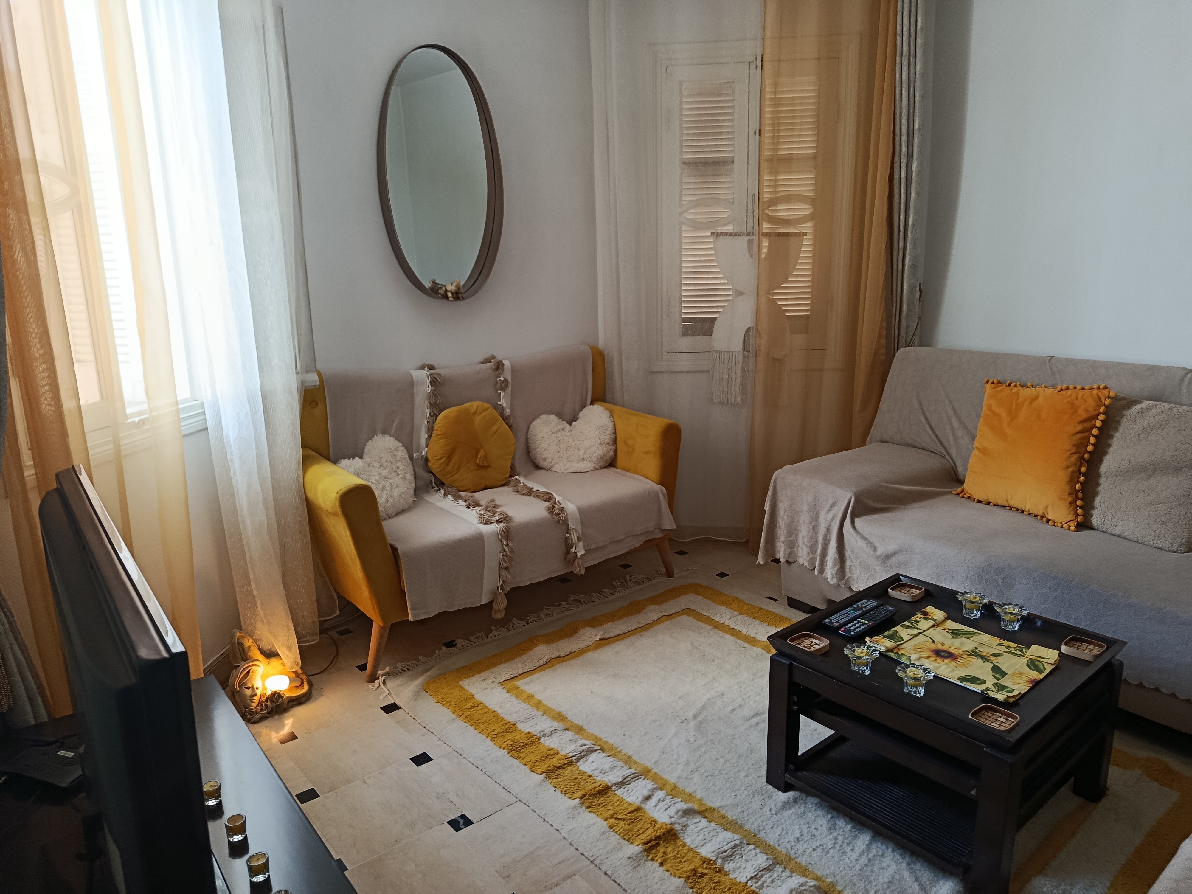 El Omrane&nbsp;Bab Saadoun Gare&nbsp;Location&nbsp;Duplex&nbsp;Duplex meubl� avec jardin