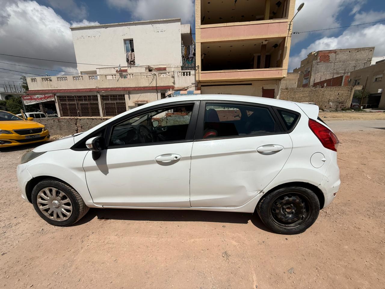 Mnihla&nbsp;Mnihla&nbsp;Ford&nbsp;Fiesta&nbsp;Ford fiesta titanium