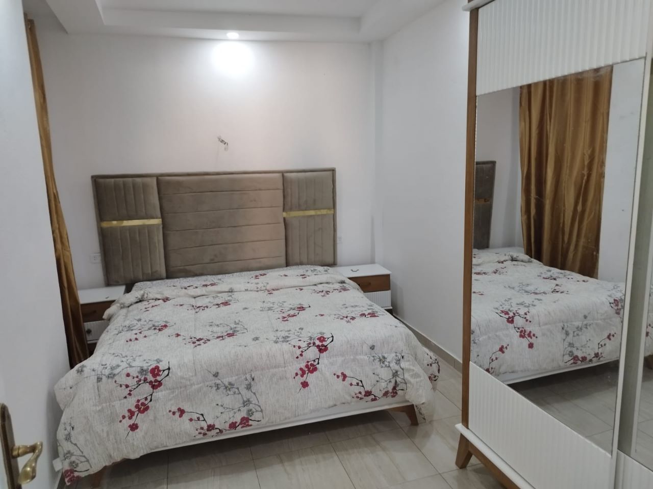 Hammam El Ghezaz&nbsp;Hammam El Ghezaz&nbsp;Vente&nbsp;Appart. 2 pi�ces&nbsp;Studio au centre ville  hammem el ghezez