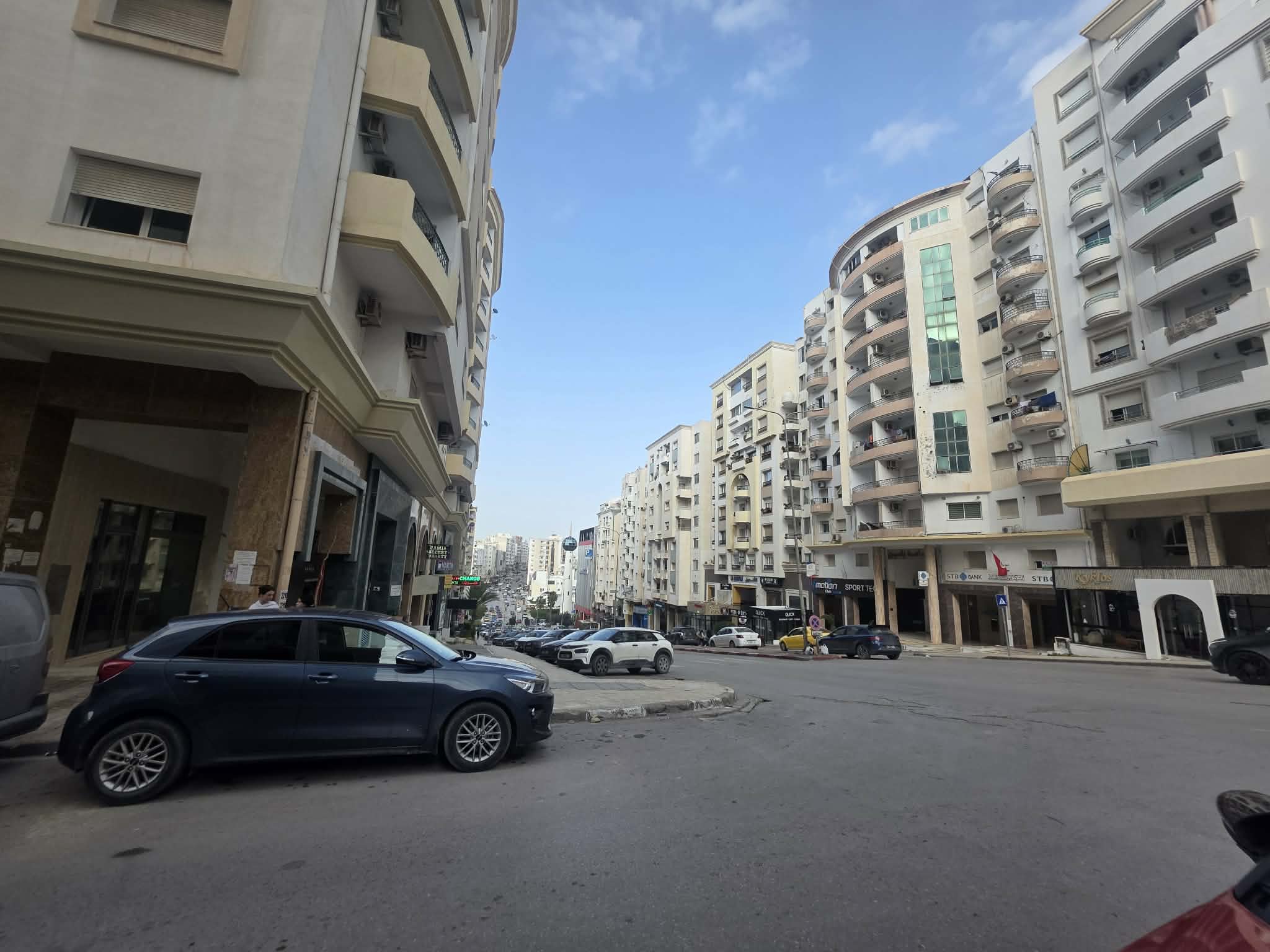 Ariana Ville&nbsp;Cite Ennasr 2&nbsp;Location&nbsp;Surfaces&nbsp;Loue magasin sans fond commerce nasr 2