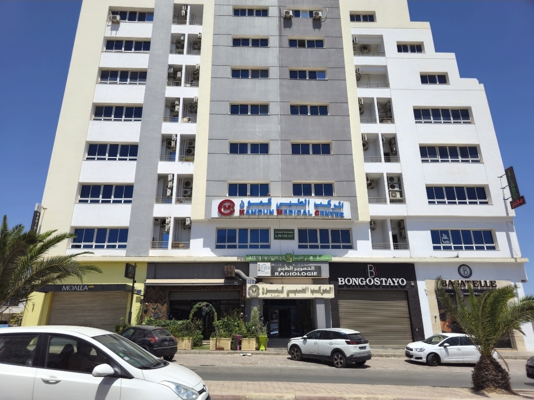 Ariana Ville&nbsp;Cite Ennasr 2&nbsp;Location&nbsp;Appart. 3 pi�ces&nbsp;Loue bureau au centre kamoun kmc ennasr