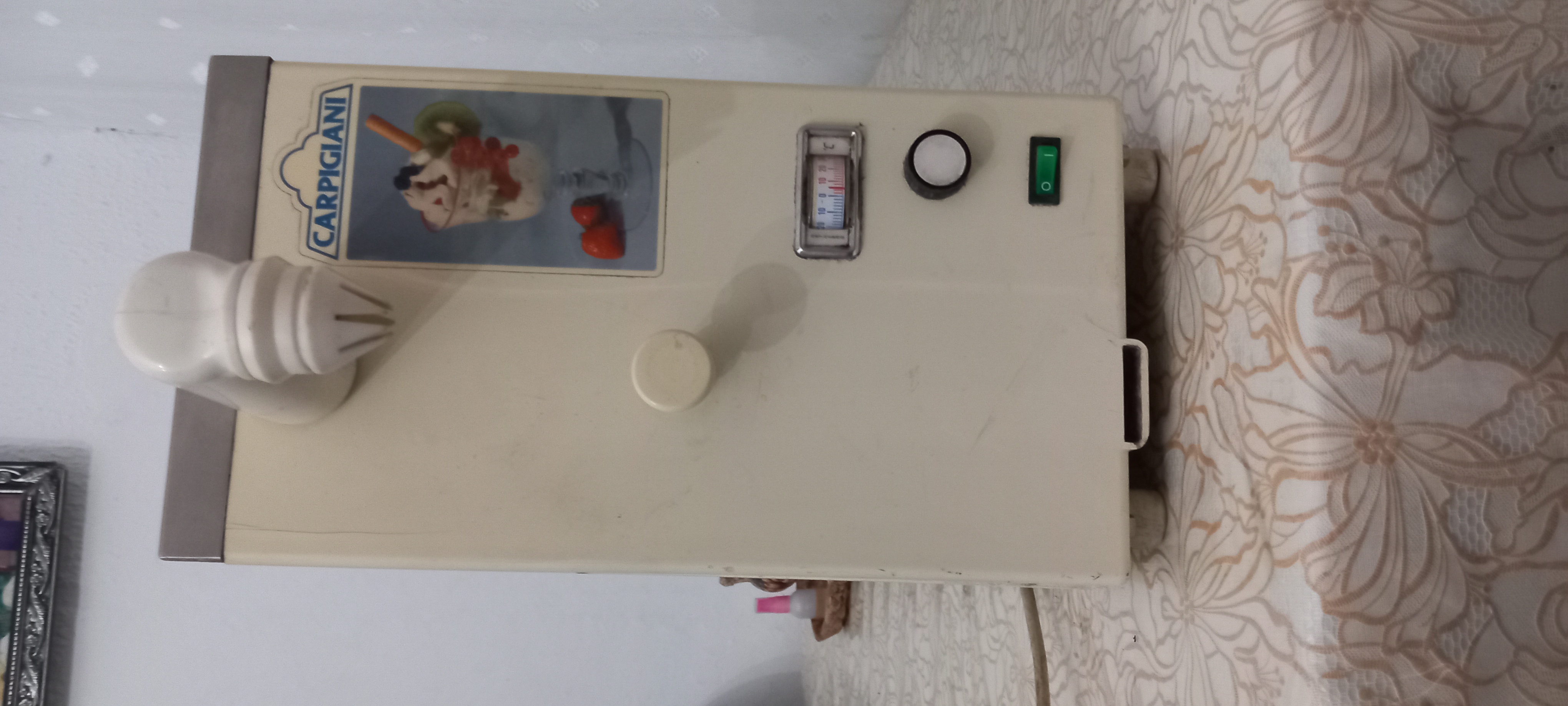 El Ouerdia&nbsp;El Ouerdia&nbsp;Autre&nbsp;Autre&nbsp;Machine � chantilly professionnelle