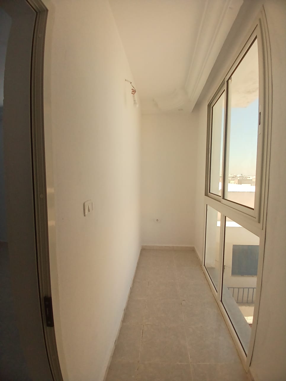 El Kram&nbsp;Le Kram Ouest&nbsp;Location&nbsp;Appart. 3 pi�ces&nbsp;Apparemment salon et 2 chambres