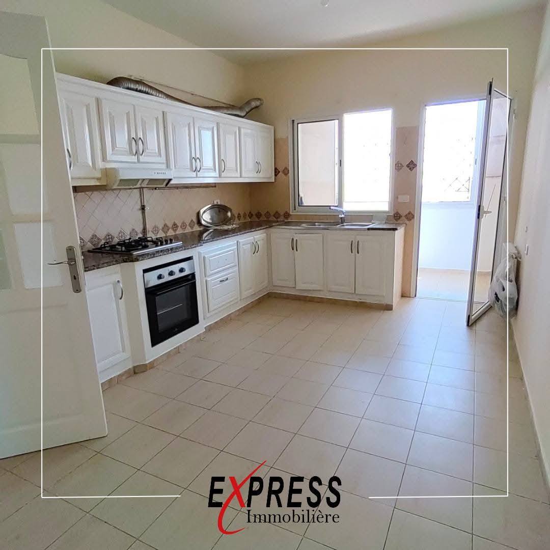 Mnihla&nbsp;Jardins d'el Menzah&nbsp;Location&nbsp;Maisons&nbsp;Rez de chauss�e d'une villa s3 ind�pendant