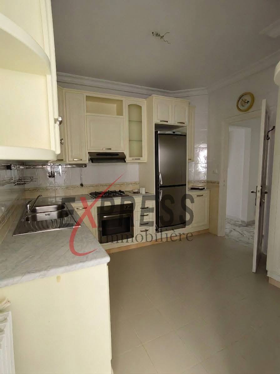 Ariana Ville&nbsp;Riadh Landlous&nbsp;Location&nbsp;Appart. 4 pi�ces&nbsp;Un appartement s3 riadh andalous