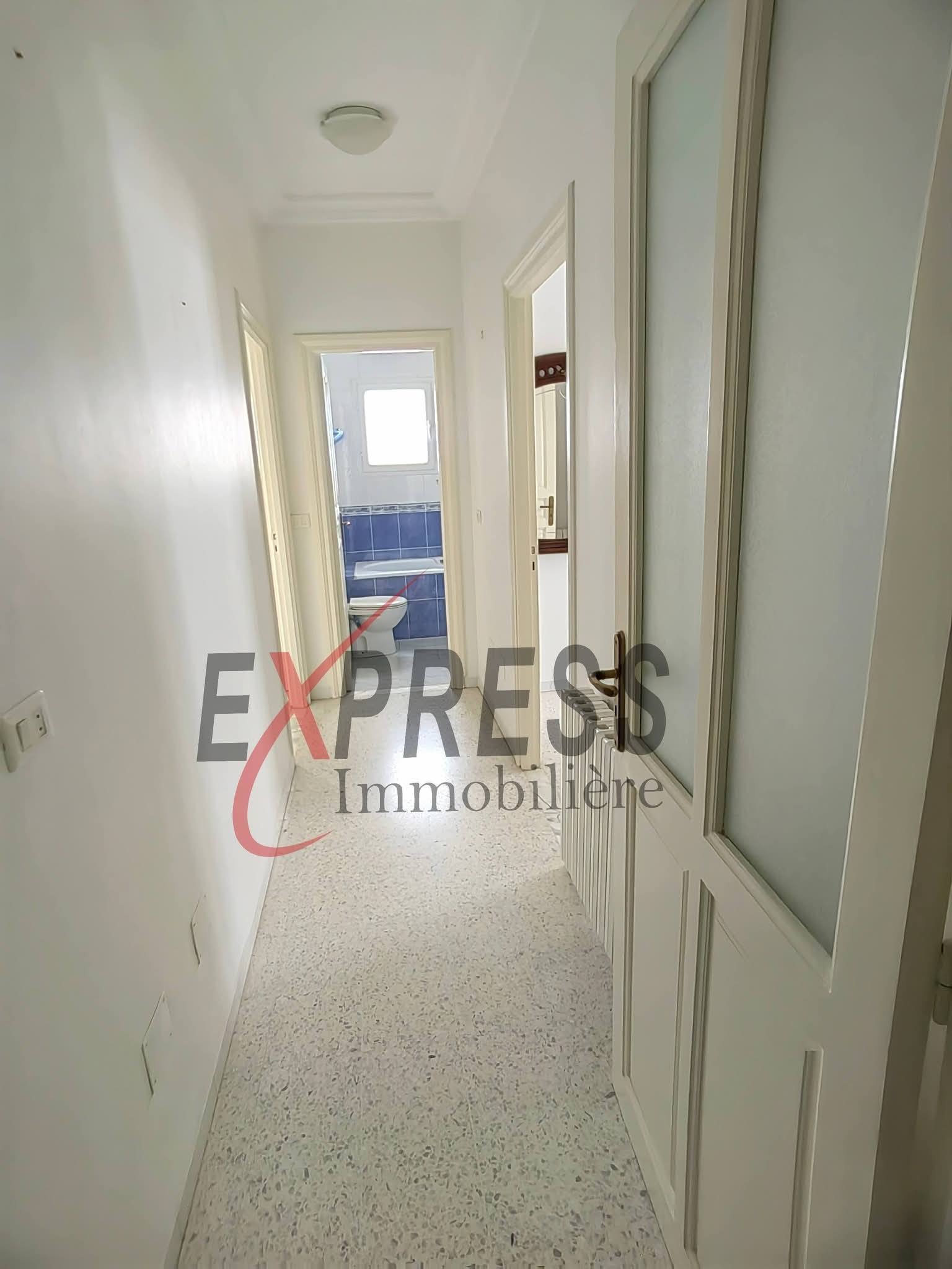 Ariana Ville&nbsp;Riadh Landlous&nbsp;Location&nbsp;Appart. 4 pi�ces&nbsp;Un appartement s3 riadh andalous