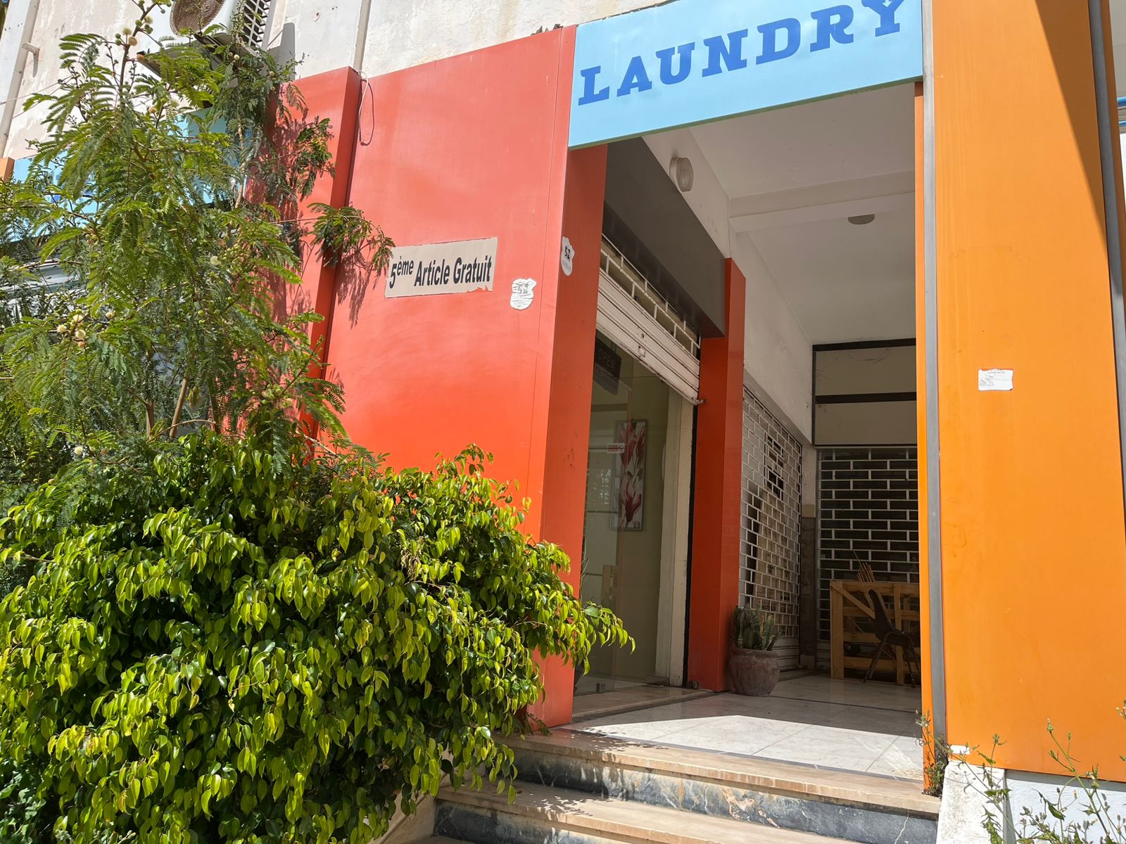 La Marsa&nbsp;Berge Du Lac&nbsp;Bureaux & Commerces&nbsp;Fond de Commerce&nbsp;Fond de commerce  pressing  opportunit� multiusage