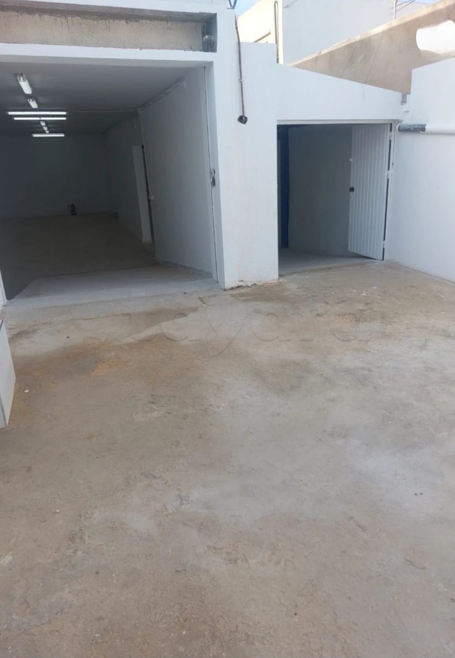 La Soukra&nbsp;Chotrana 1&nbsp;Location&nbsp;Surfaces&nbsp;D�p�t � soukra 320m