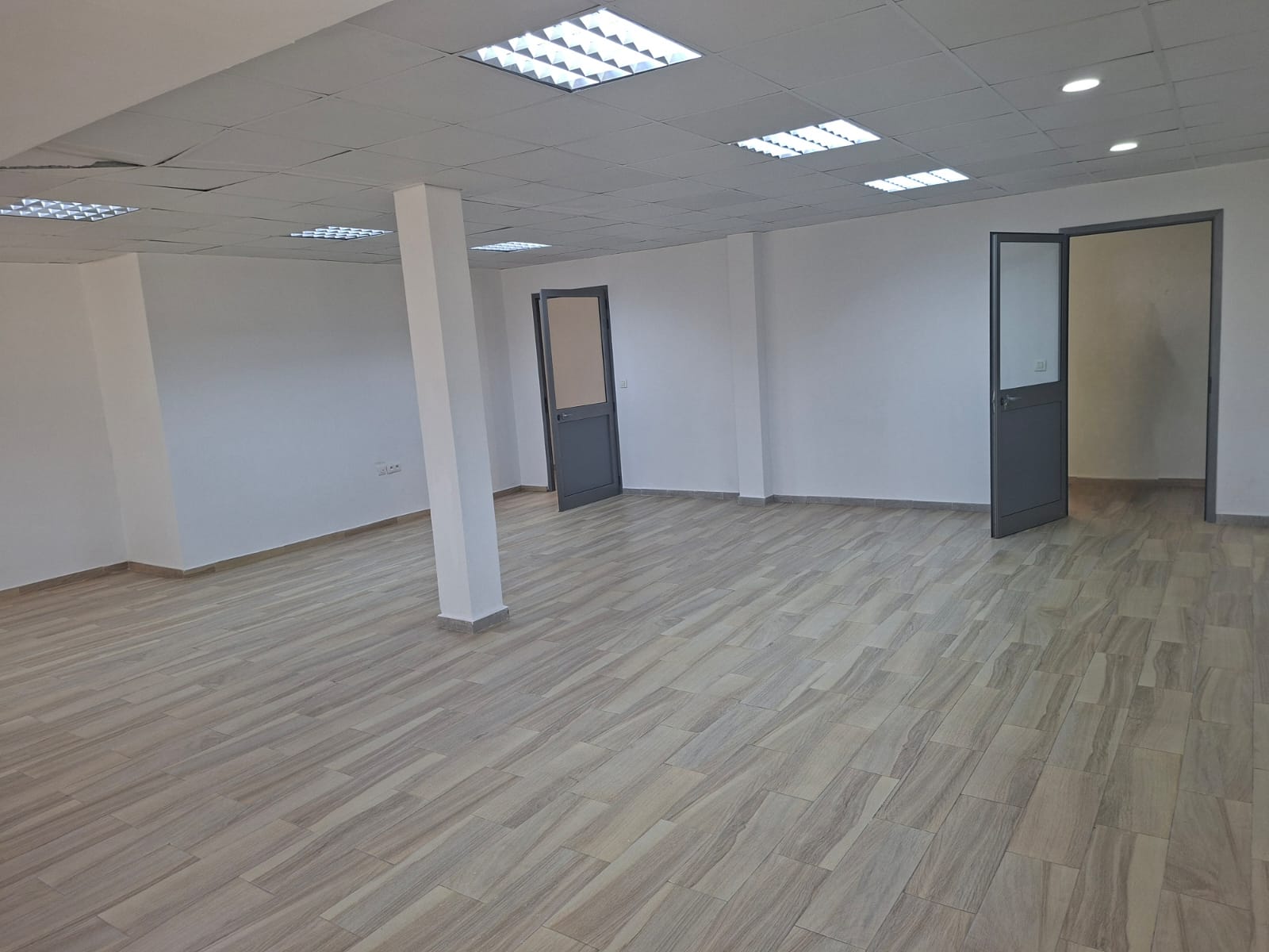 Raoued&nbsp;Cite El Ghazala 1&nbsp;Location&nbsp;Surfaces&nbsp;Bureau � ariana soghra 41 m