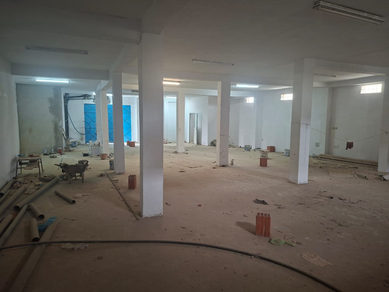 La Soukra&nbsp;La Soukra&nbsp;Location&nbsp;Surfaces&nbsp;D�p�t � soukra 330m