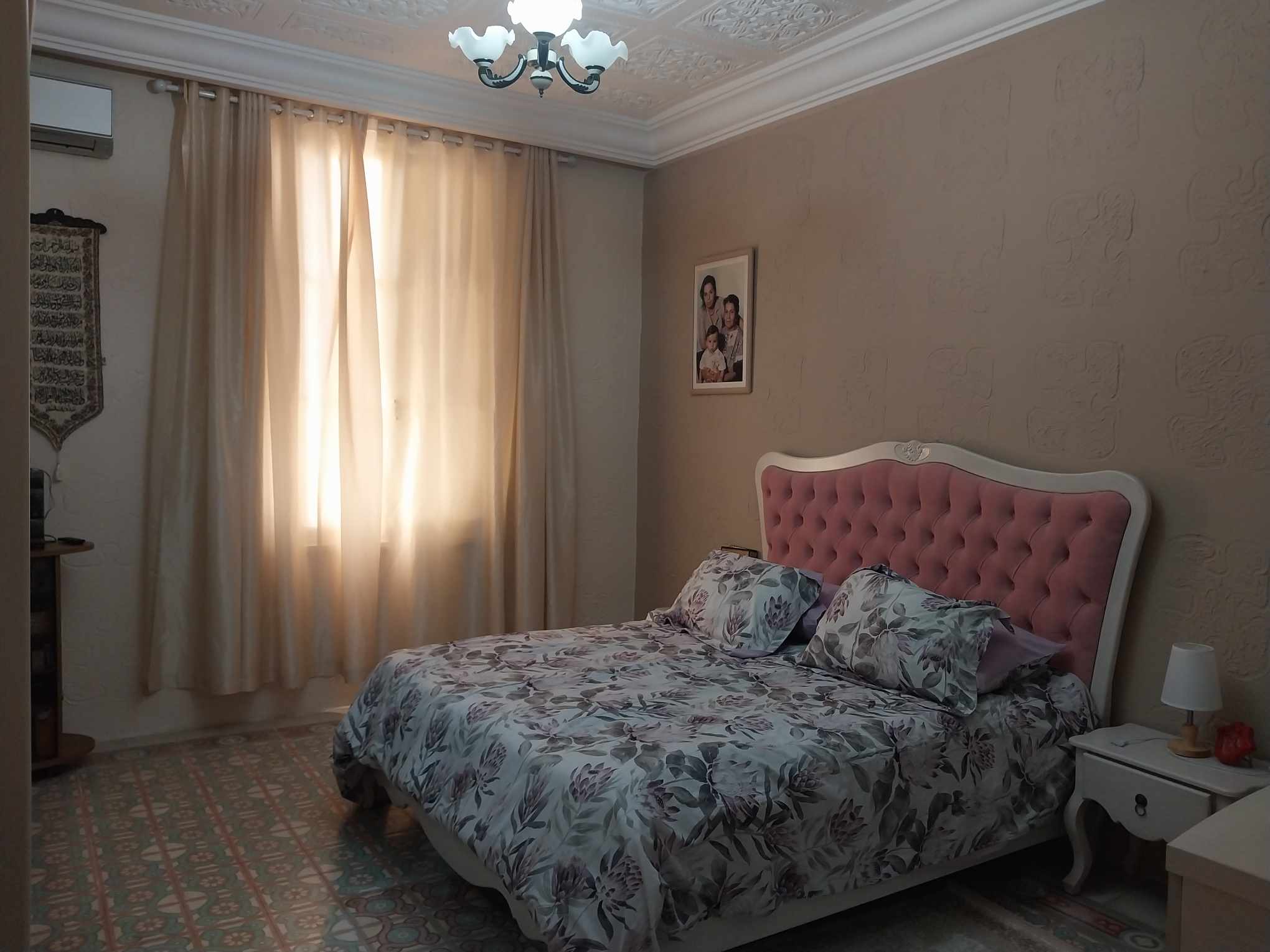 Bab Bhar&nbsp;Bab Bhar&nbsp;Vente&nbsp;Appart. 5 pi�ces+&nbsp;Appartement en bon �tat � la place de barcelone