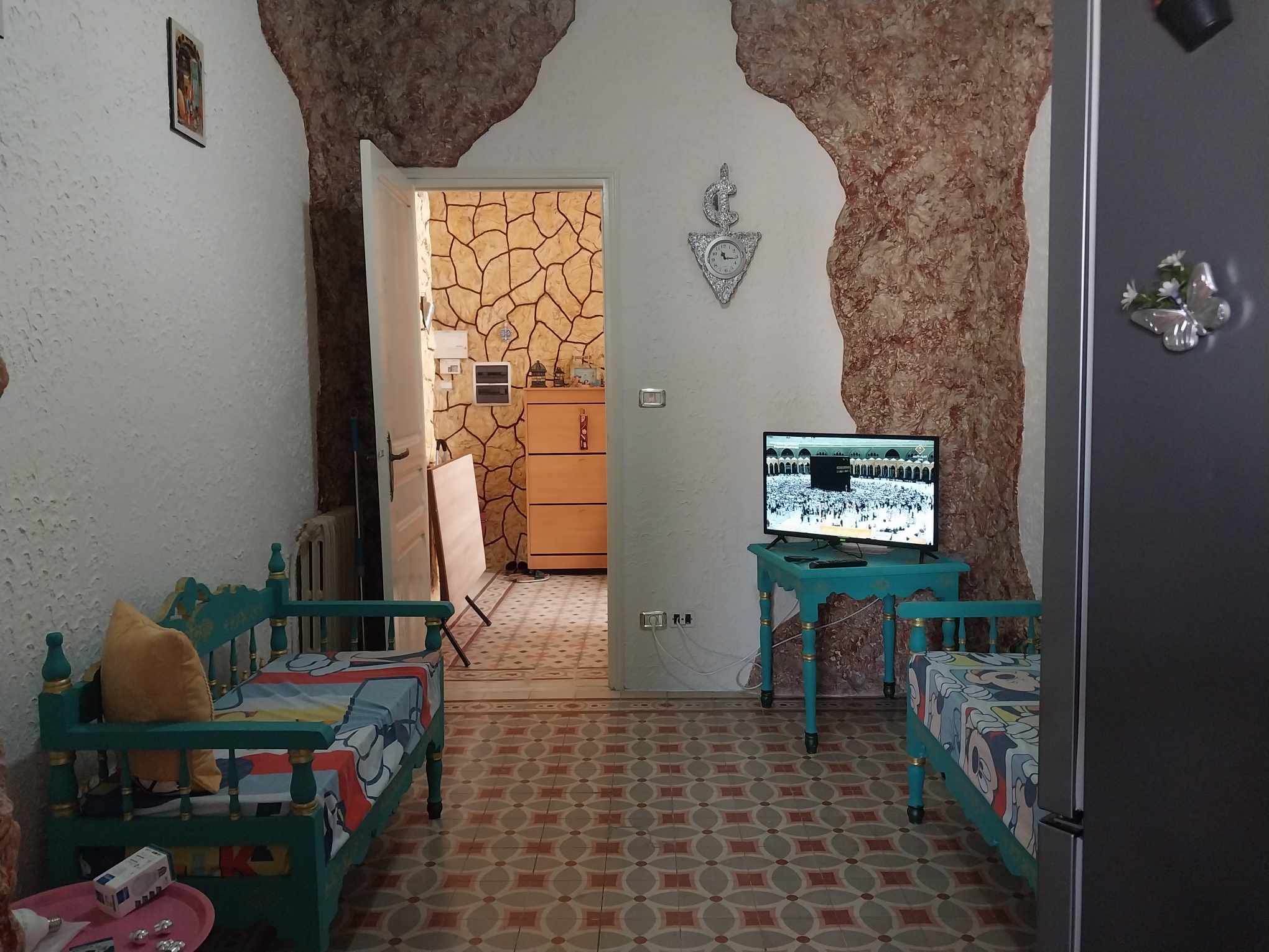 Bab Bhar&nbsp;Bab Bhar&nbsp;Vente&nbsp;Appart. 5 pi�ces+&nbsp;Appartement en bon �tat � la place de barcelone