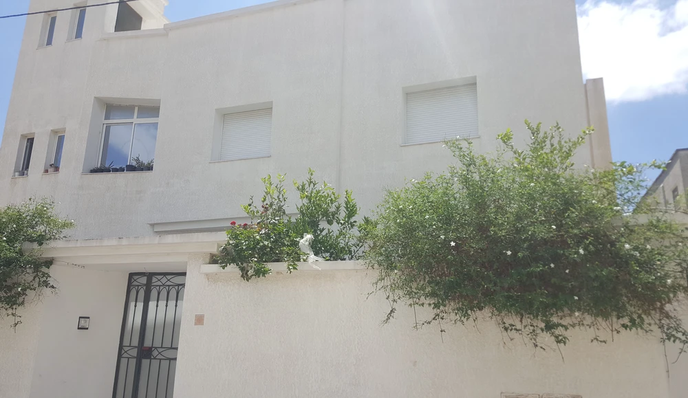 Ariana Ville&nbsp;Ariana&nbsp;Location&nbsp;Appart. 2 pi�ces&nbsp;Etage de villa salon et deux pi�ces