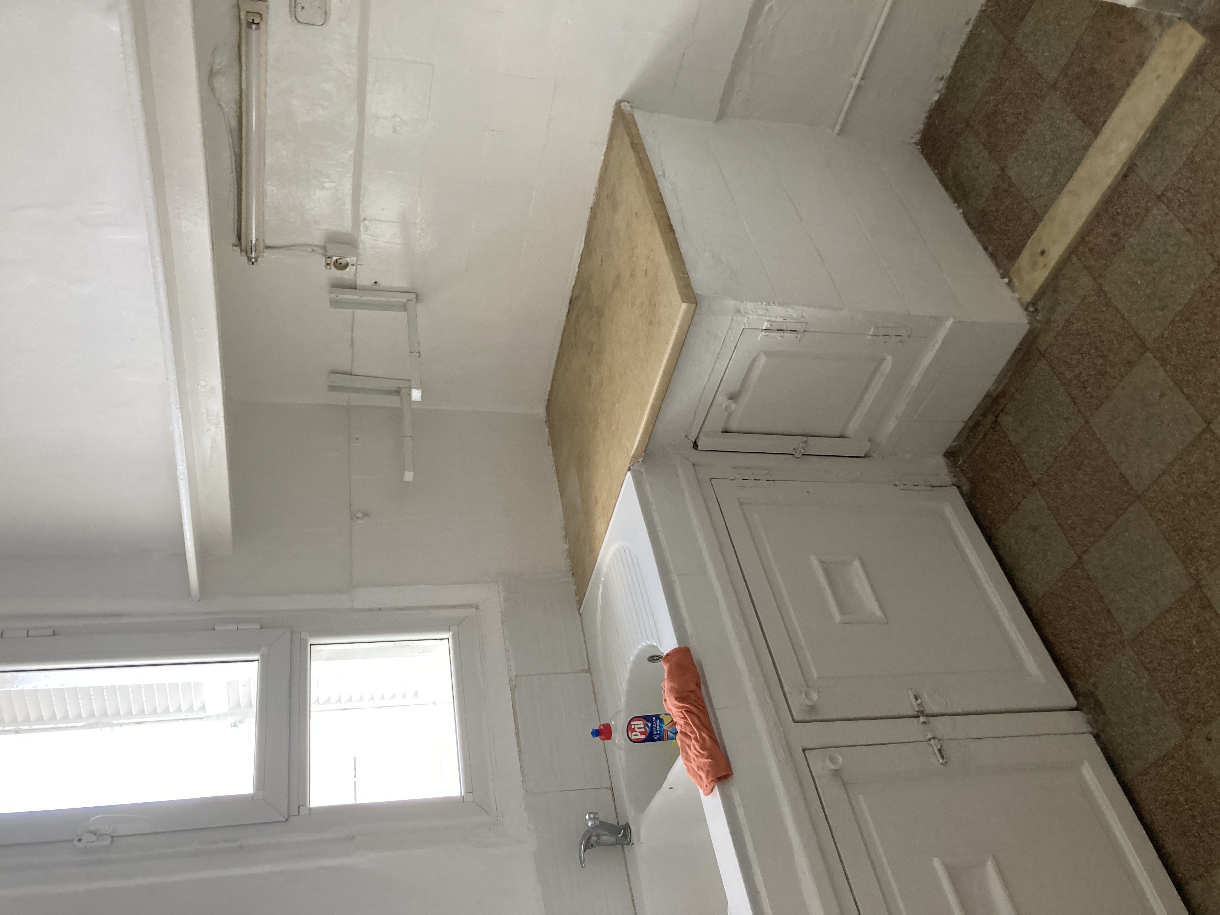 El Menzah&nbsp;El Menzah 1&nbsp;Location&nbsp;Appart. 2 pi�ces&nbsp;Bon emplacement pour �tudiants ou fonctionnaires