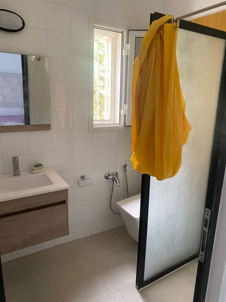 Hammam El Ghezaz&nbsp;Ezzahra&nbsp;Location&nbsp;Appart. 4 pi�ces&nbsp;Villa  pied dans l'eau � ezzahra k�libia