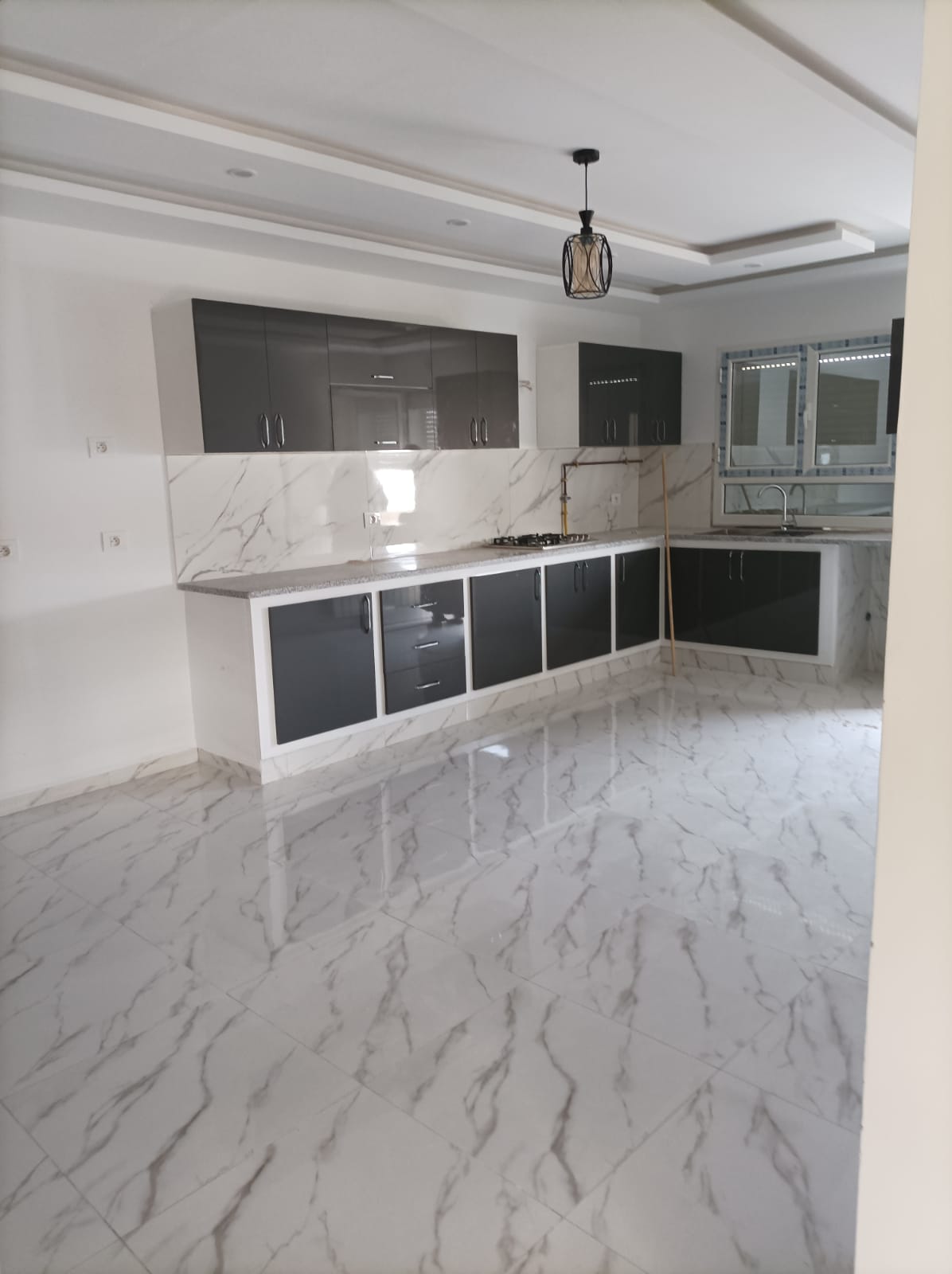 Sahline&nbsp;Sahline&nbsp;Location&nbsp;Appart. 4 pi�ces&nbsp;Beau et spacieux appartement haut standing neuf